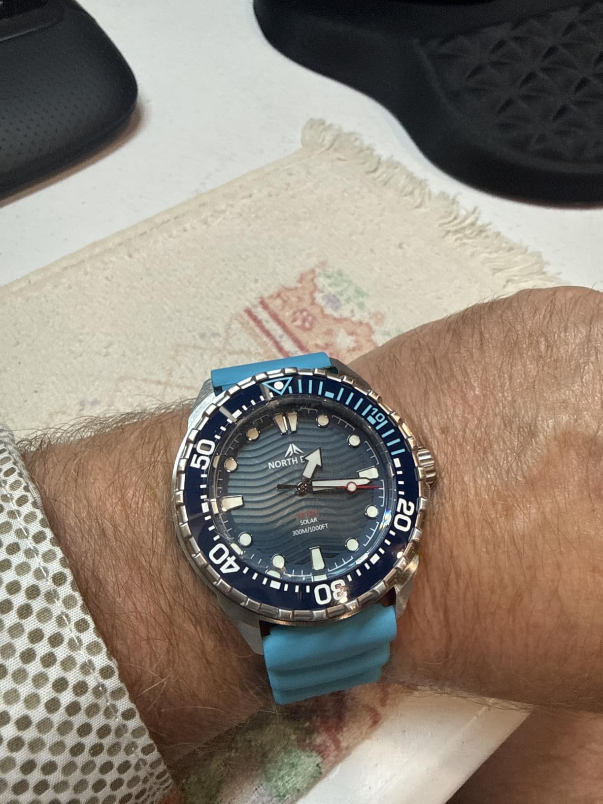Solar Powered Dive Watch Men's Watch, 1000FT/300M Water Resistance, Luminous Dial, Silicone Strap 45.8MM customer photo 1