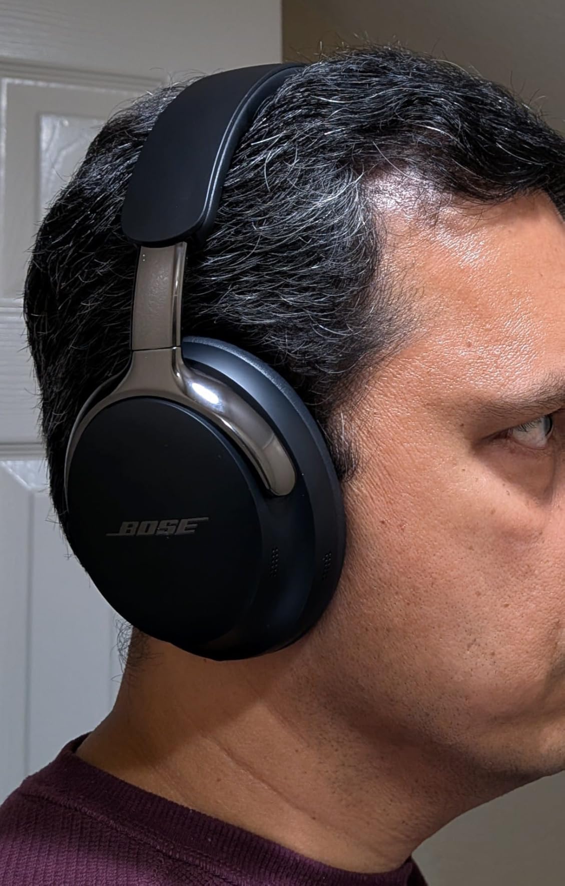 Bose QuietComfort Ultra Bluetooth Headphones (2nd Gen), Wireless Headphones with Spatial Audio, Over Ear Noise Cancelling with Mic, Up to 30 Hours of Play time, Black customer photo 1