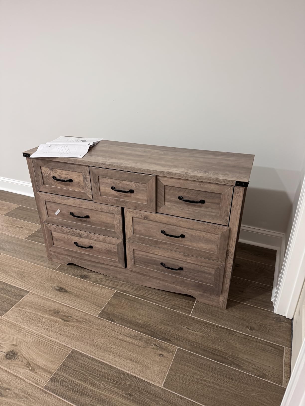 BORNOON Tall 6-Drawer Dresser for Bedroom, Modern Wooden Chest of Drawers with Metal Handles, Anti-Tipping Design, Sturdy and Stable Storage Organizer for Living Room, Entryway, Home Office customer photo 1