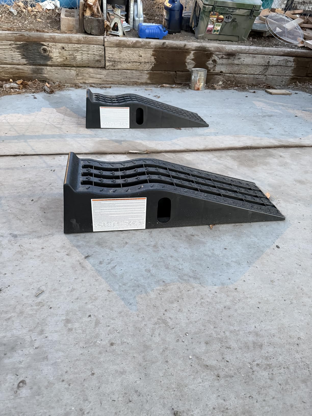 Amazon Basics Low Profile Car Ramps for Oil Changes & Home Garage Lifts, 3,250 Lbs Capacity Per Ramp, Textured Traction Surface, Black, 2-Pack customer photo 2
