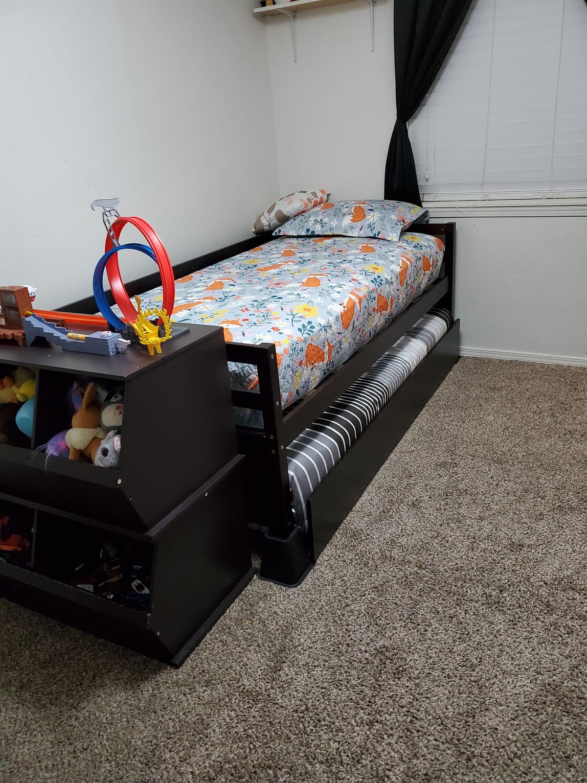 Giantex Twin Daybed with Trundle, Wood Trundle Bed with Wood Slat Support, Mid Century Day Bed Frame for Living Room Guest Room, No Box Spring Needed, Walnut customer photo 1