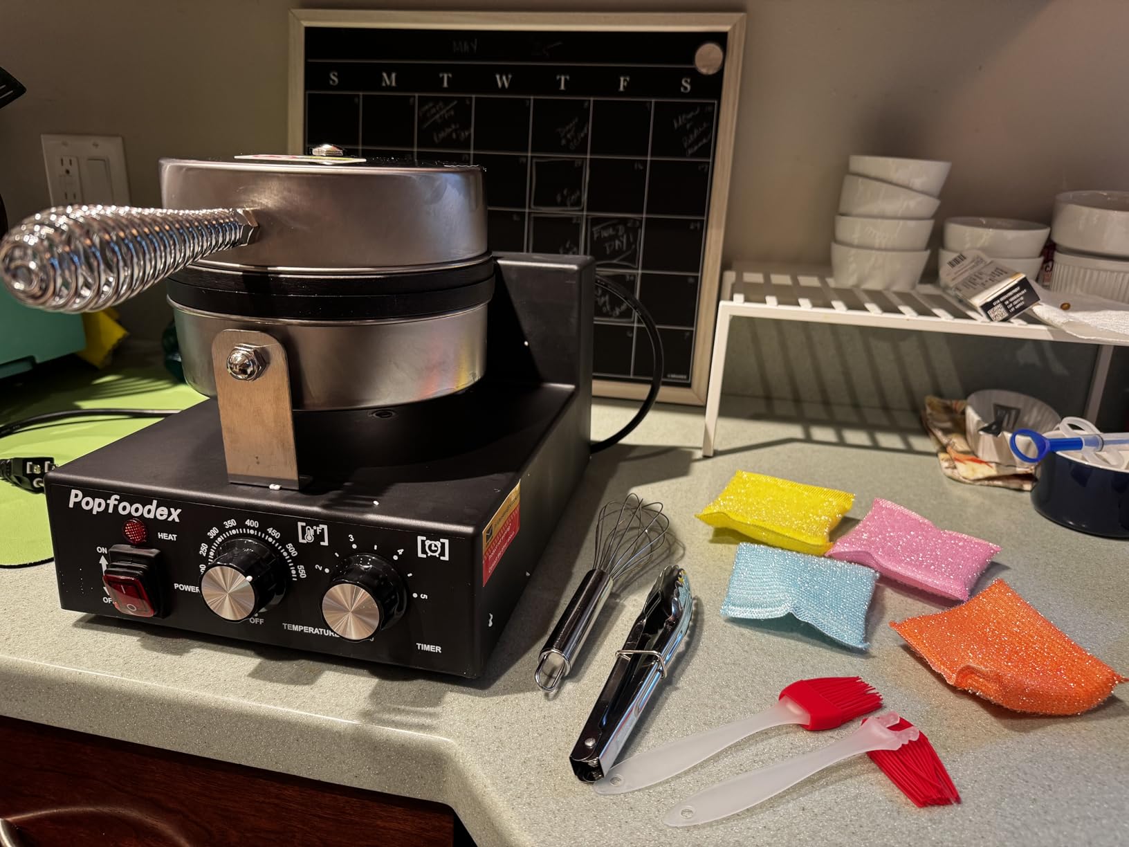 Commercial Waffle Maker for Restaurant, 110V Electric Waffle Maker w/Non-stick and 122-572°F Adjustable Temp, 1200W Professional Waffle Iron with Timer and Heavy Duty, Hotel Waffle Machine customer photo 1