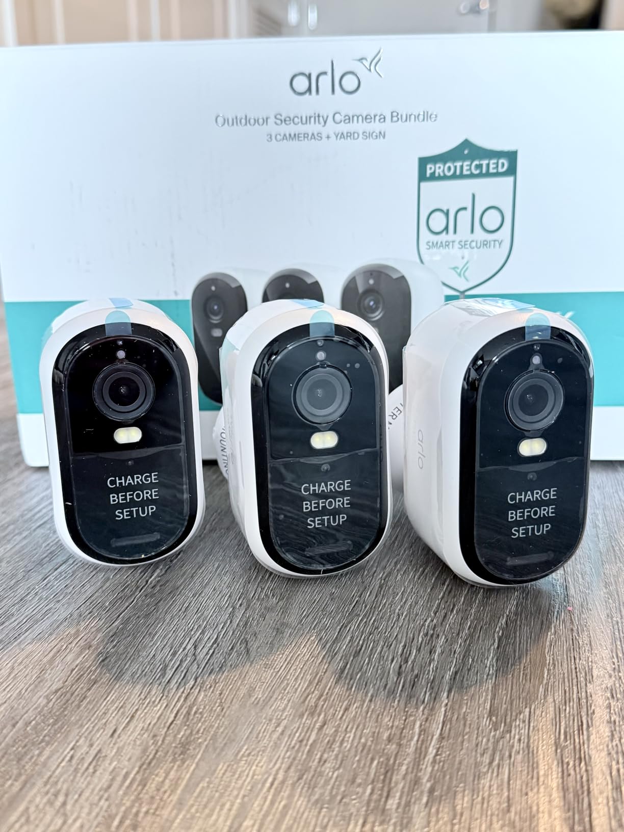 Arlo Essential Battery 2K Outdoor Security Camera (3rd Gen, Latest Version), Color Night Vision, Two-Way Audio, Person/Package/Vehicle/Animal Detection - 2-Pack customer photo 2