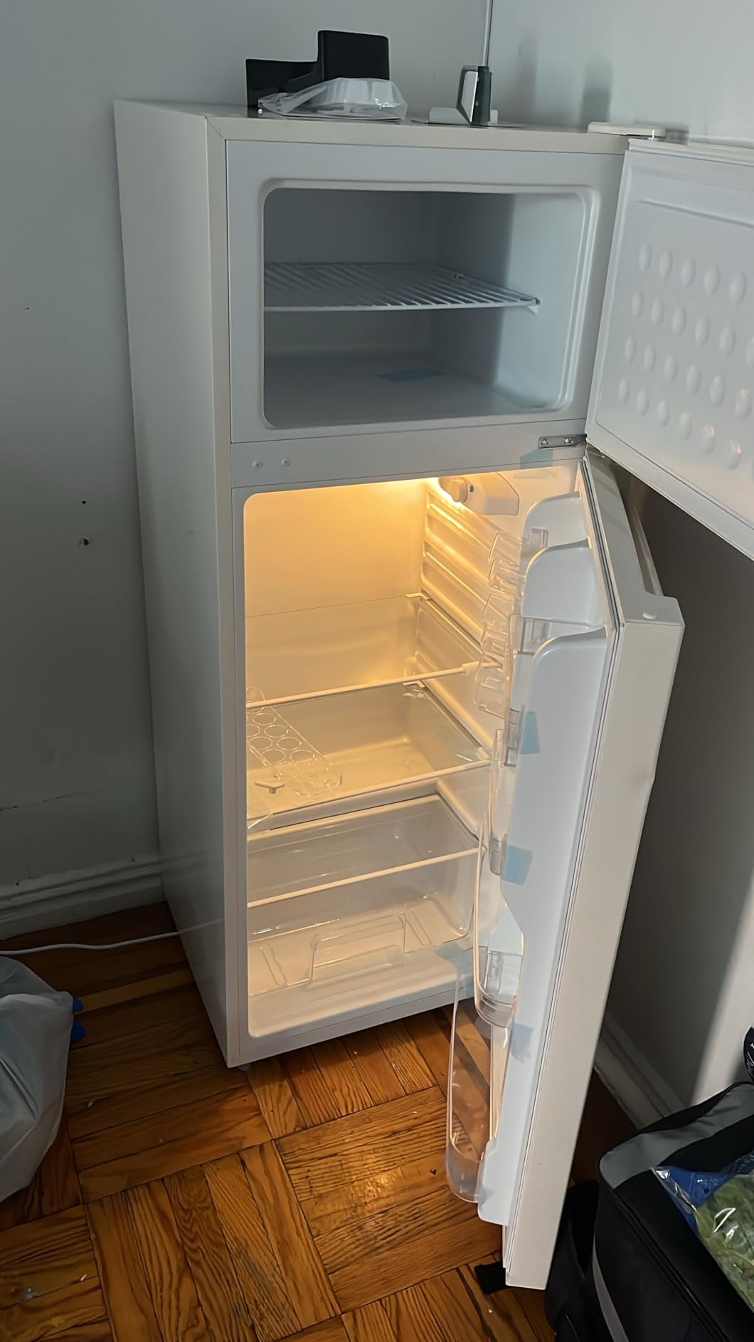 BANGSON 7.7 Cu.Ft Refrigerator with Top Freezer Apartment Size Cream White | Fridge for Small Spaces, Office, Energy Saving, Low Noise, Adjustable Thermostat customer photo 2