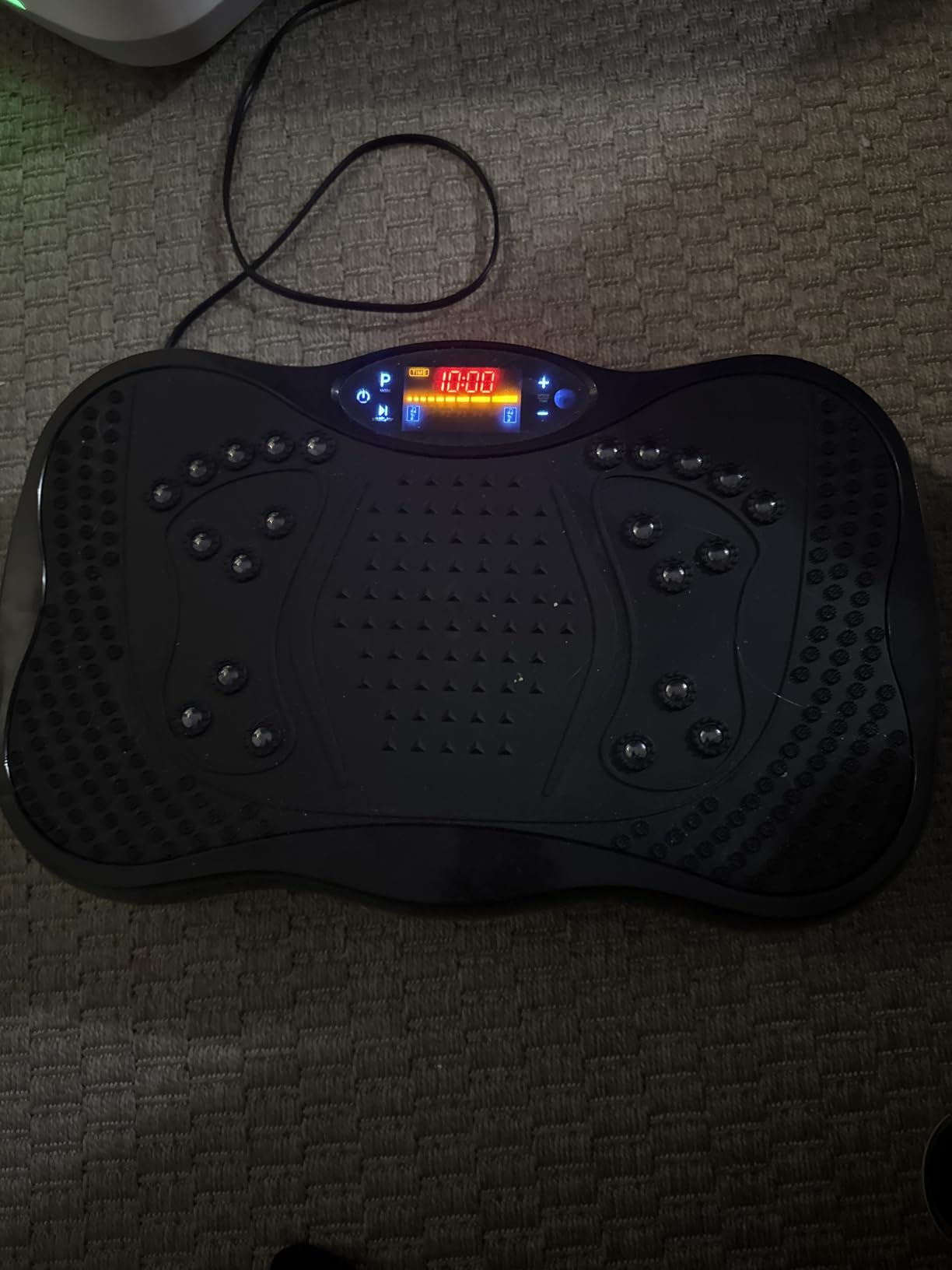 Vibration Plate Exercise Machine, 130 Levels Full Body Workout Vibrating Plate for Lymphatic Drainage Weight Loss, 450 Lbs Capacity Shake Platform with Bluetooth for Women Men customer photo 2