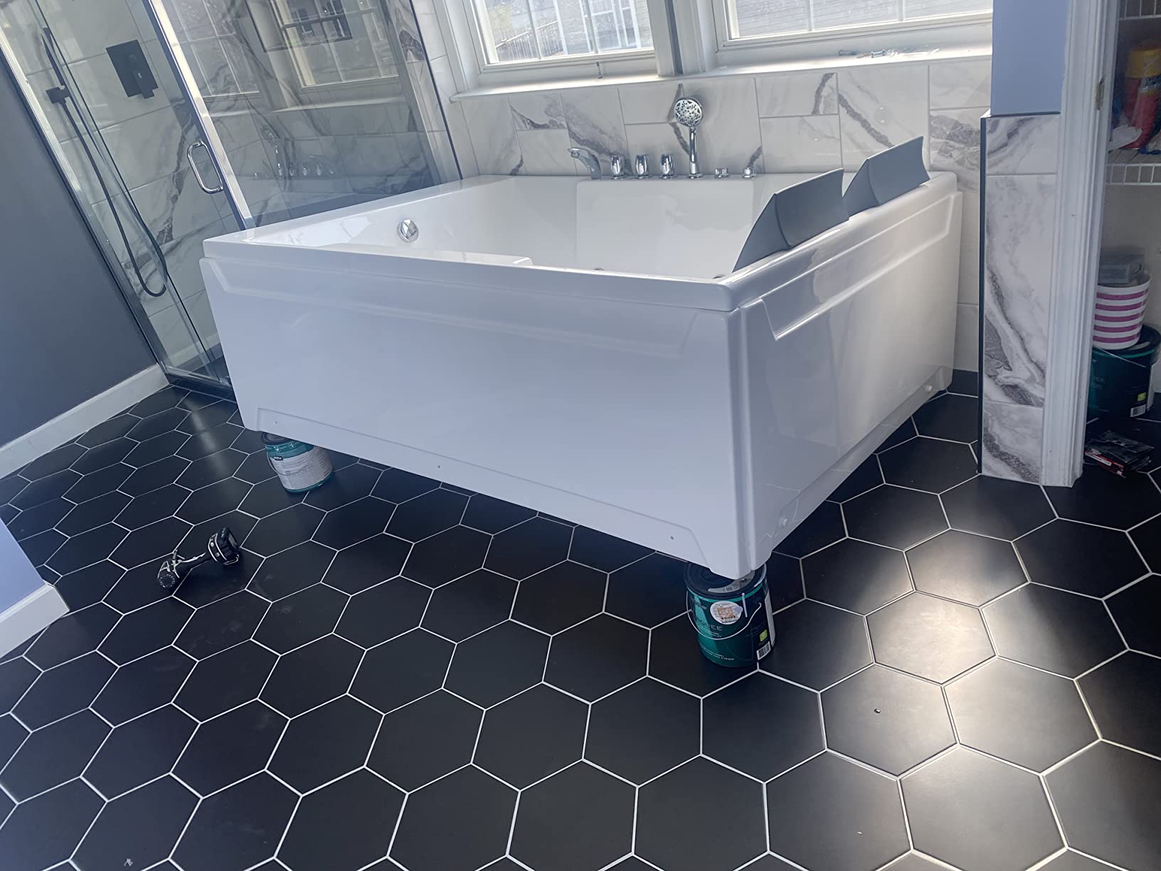 72-Inch Whirlpool Jetted Tub, Acrylic Hydro Massage Bathtub | with 10 Jets, Alcove, Color-Changing LED Lights, 2-Person Jetted Bath Tub for Couples customer photo 1
