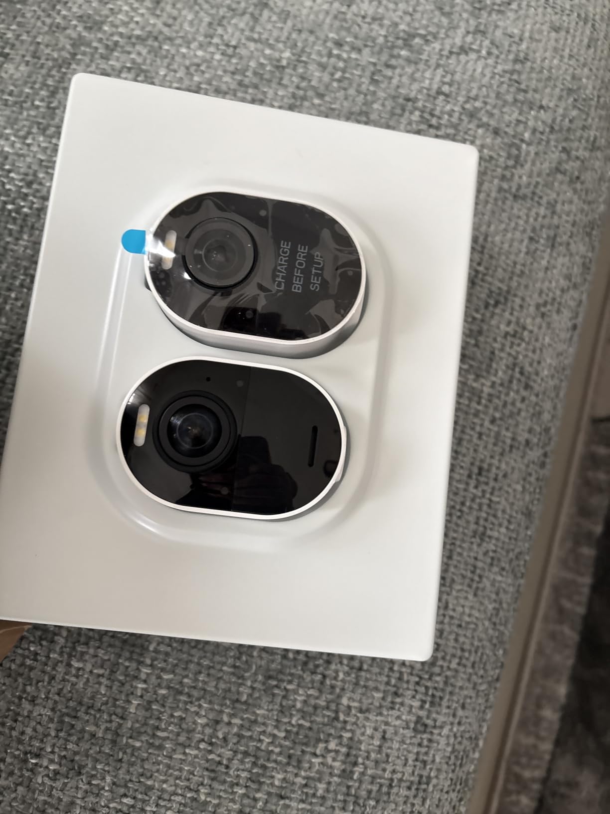 Arlo Ultra Wireless Security Camera 4K HDR (3rd Gen) - 3-Cam + SmartHub | 4K HDR video; 180° field of view; SmartHub incl.; AI detection & event captions; Emergency response; 1-mo Secure plan incl. customer photo 2