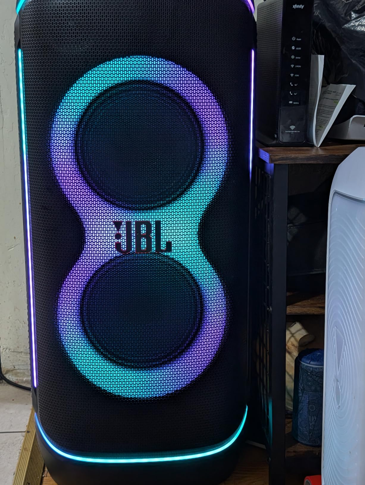 JBL PartyBox 720 - Battery-Powered Party Speaker - Black customer photo 1