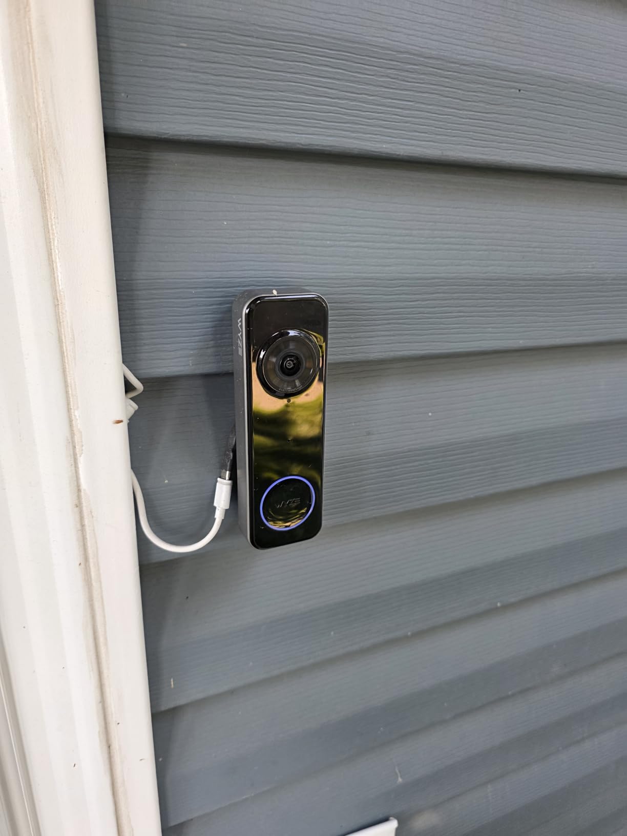 Wyze Battery Video Doorbell Wireless Camera, 1536x1536 HD+ with Color Night Vision, 2-Way Audio, 1:1 Head-to-Toe View, Person/Vehicle/Package Monitor, Wire-Free/Wired Option customer photo 1
