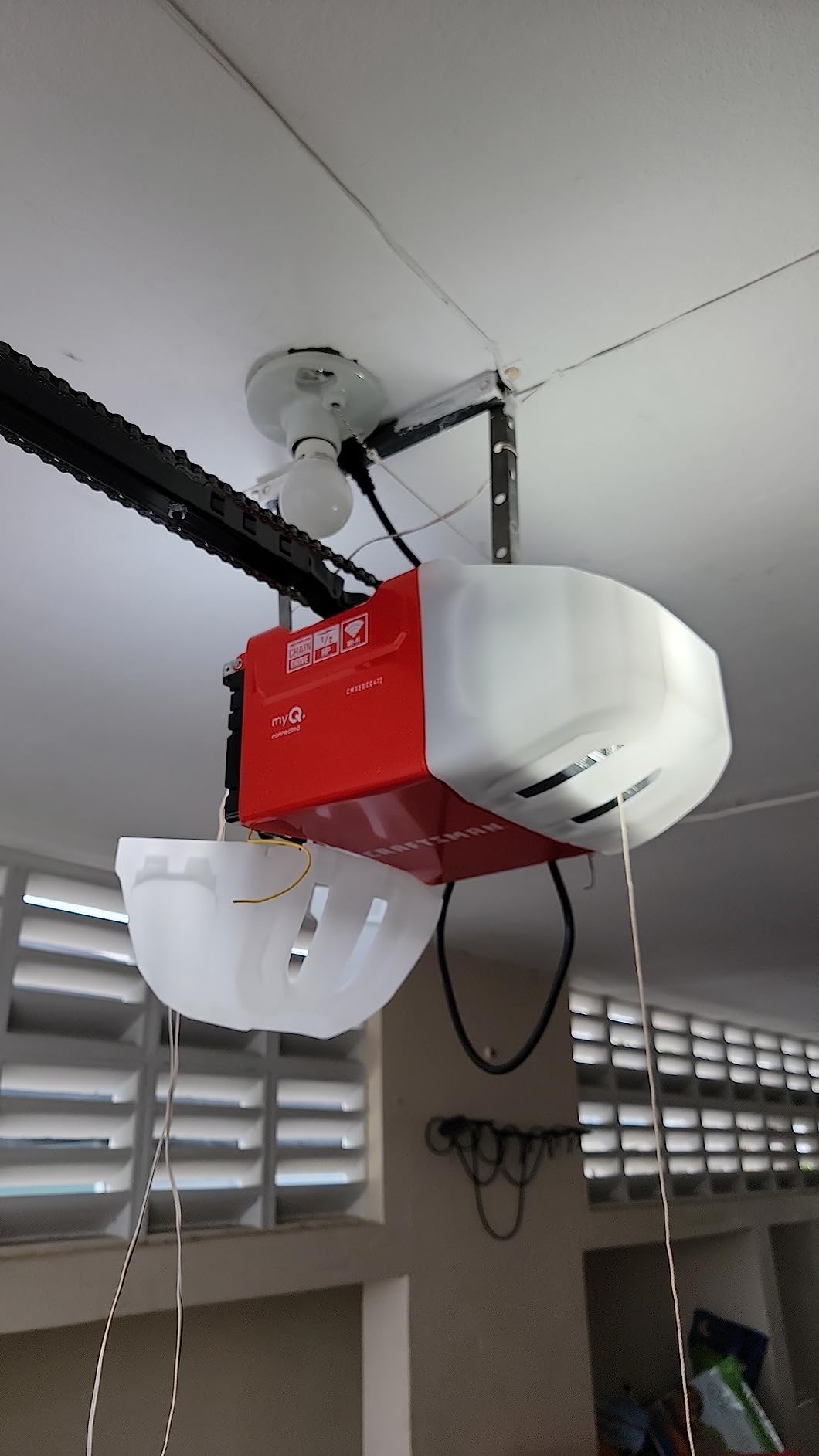 Craftsman 3/4 HP myQ Ultra-Quiet Smart Belt Drive 2-Light System Garage Door Opener with Wi-Fi and Battery Backup customer photo 1