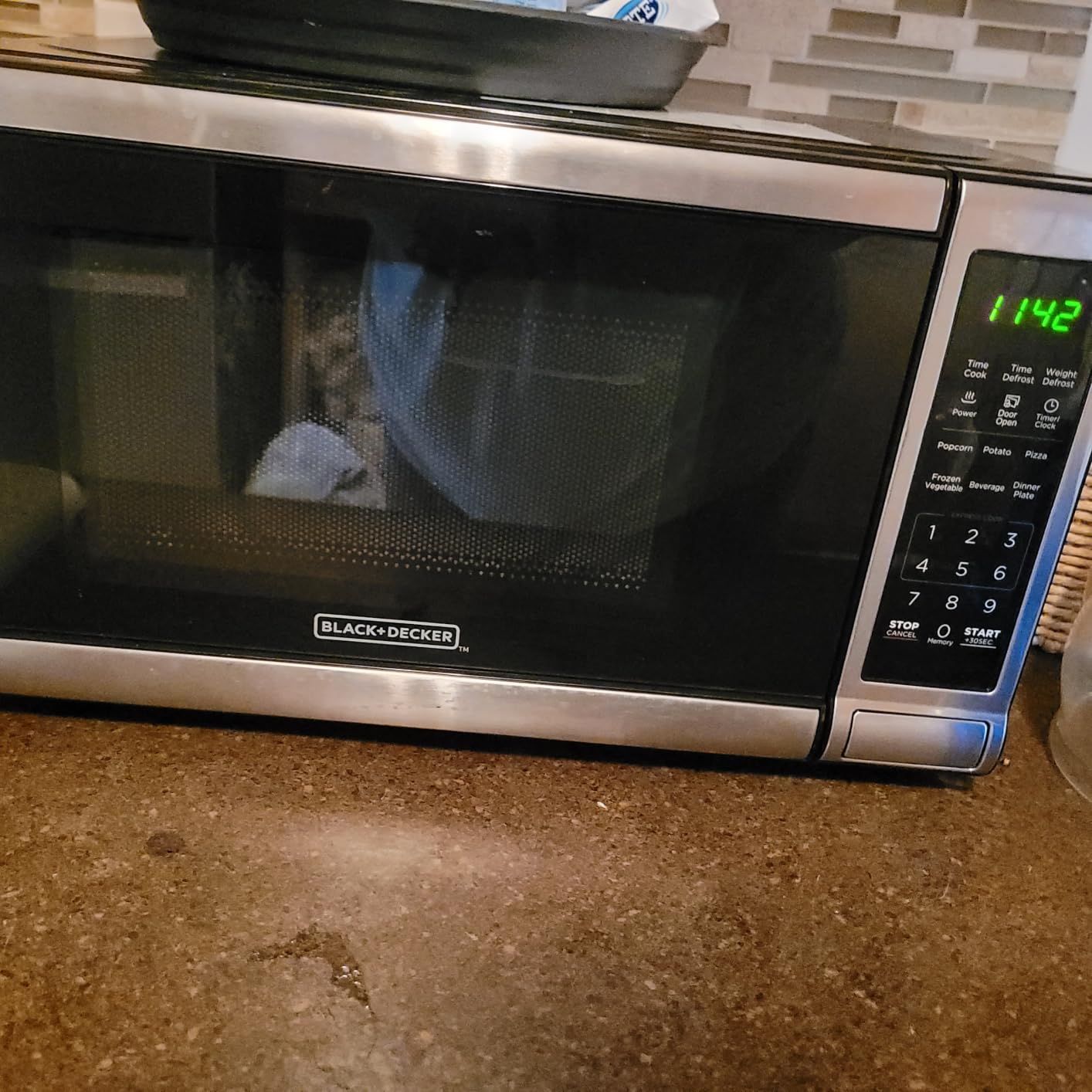 BLACK+DECKER Over-the-Range Microwave Oven with Air Fryer, 1.5 Cu.Ft, 900W | 6-in-1 Cooking Modes, Convection & Bake, Sensor Reheat, 300 CFM Vent, Air Fryer Combo, Stainless Steel customer photo 1