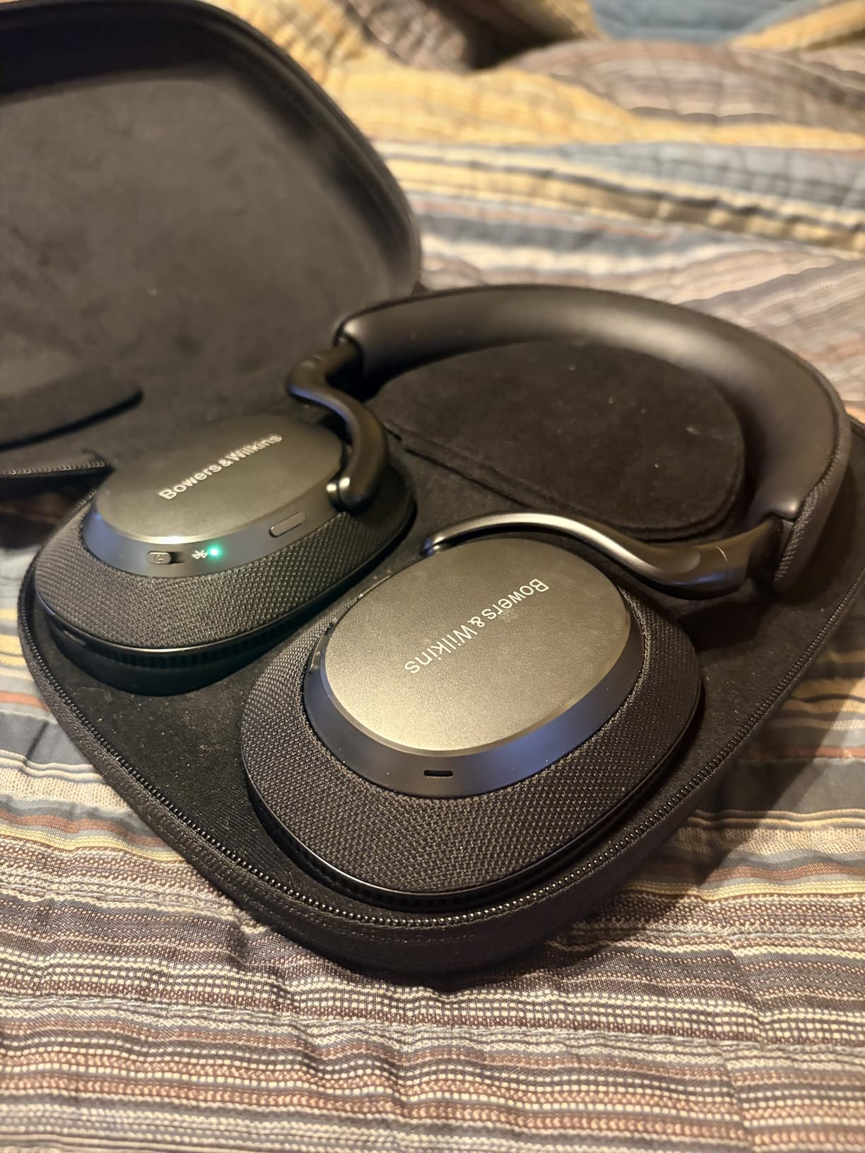 Bowers & Wilkins Px7 S3 Wireless Over-Ear Headphones, Frost Blue customer photo 2