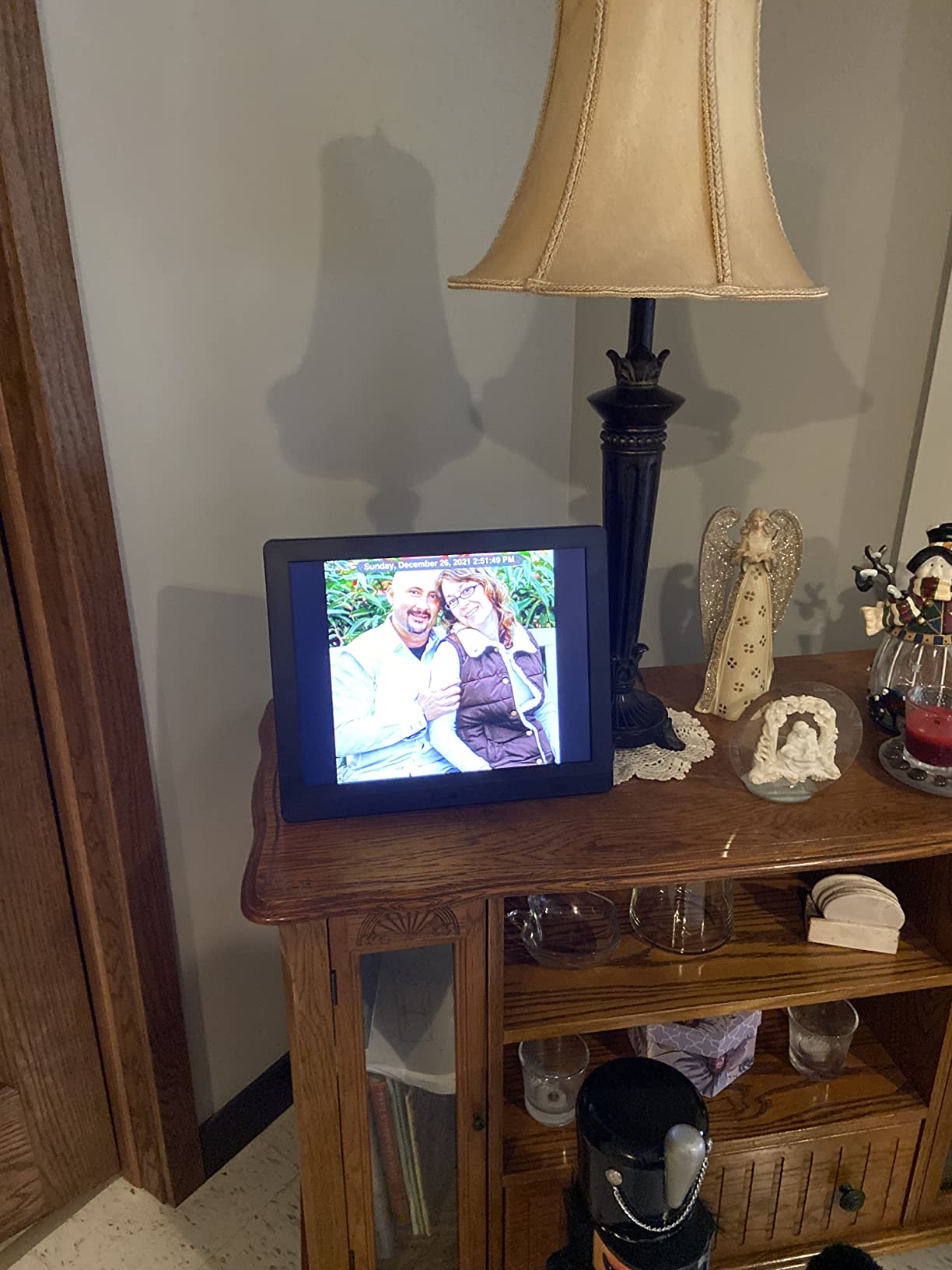 Pix-Star LUX 10.4'' Wi-Fi Digital Picture Frame - Unlimited Cloud Storage, Easy App Sharing, 40,000+ Pictures, No-Glare Display, Motion Sensor, Email/App/USB/SD customer photo 2