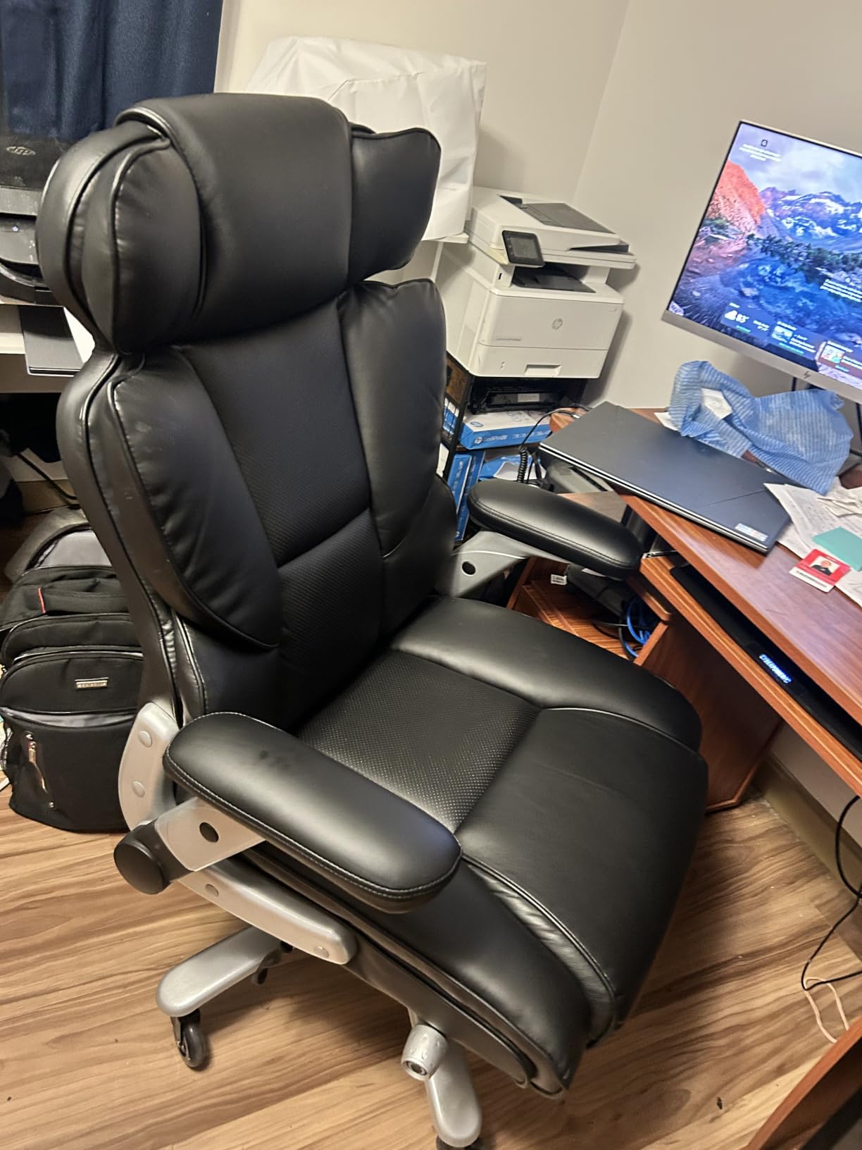 FLEXISPOT 600lbs Big and Tall Office Chair for Heavy People, Heavy Duty Computer Desk Chair with Dynamic Lumbar Support 2D Armrest Blade Wheels customer photo 2