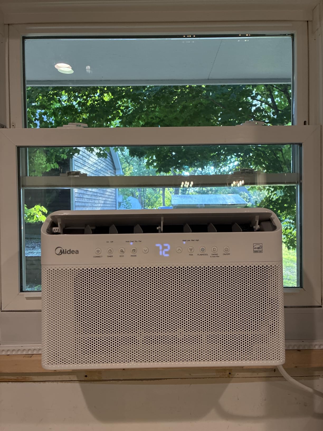 Midea 12,000 BTU U Shaped Smart Inverter Window Air Conditioner - Cools 550 Sq Ft, Ultra Quiet with Open Window Operation - Alexa/Google Assistant Compatible, 37% Energy Savings, Remote (2026 Edition) customer photo 2