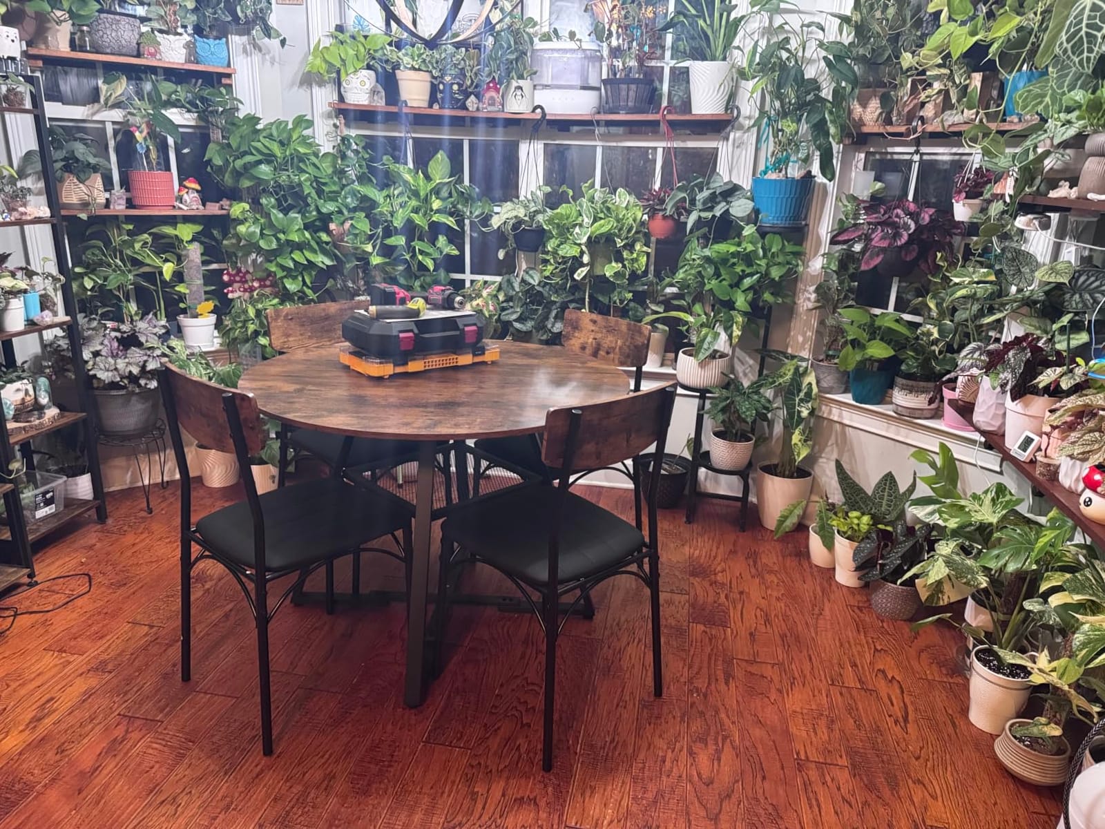 Dining Table Set for 4, Kitchen Table and Chairs for 4, Round Dining Room Table with Upholstered Chairs, 5 Piece Space Saving Circle Wood Kitchen & Dining Room Dinner Dinette Table Set (Vintage, 42In) customer photo 1