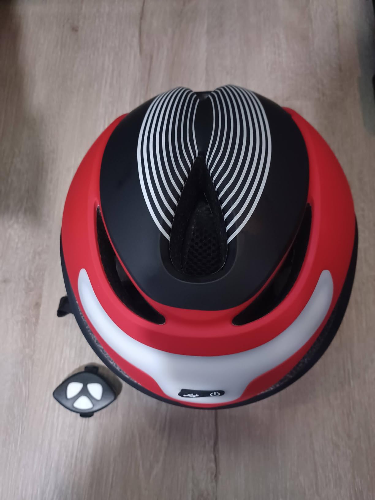 LUMDEER Smart E Bike Helmet with LED Lights | CPSC & NTA-8776 Certified | Front & Rear Turn Signals | Automatic Brake Light | Photothermic Goggles | Class 3 E-Bikes, Commuter for Adults Men Women customer photo 1