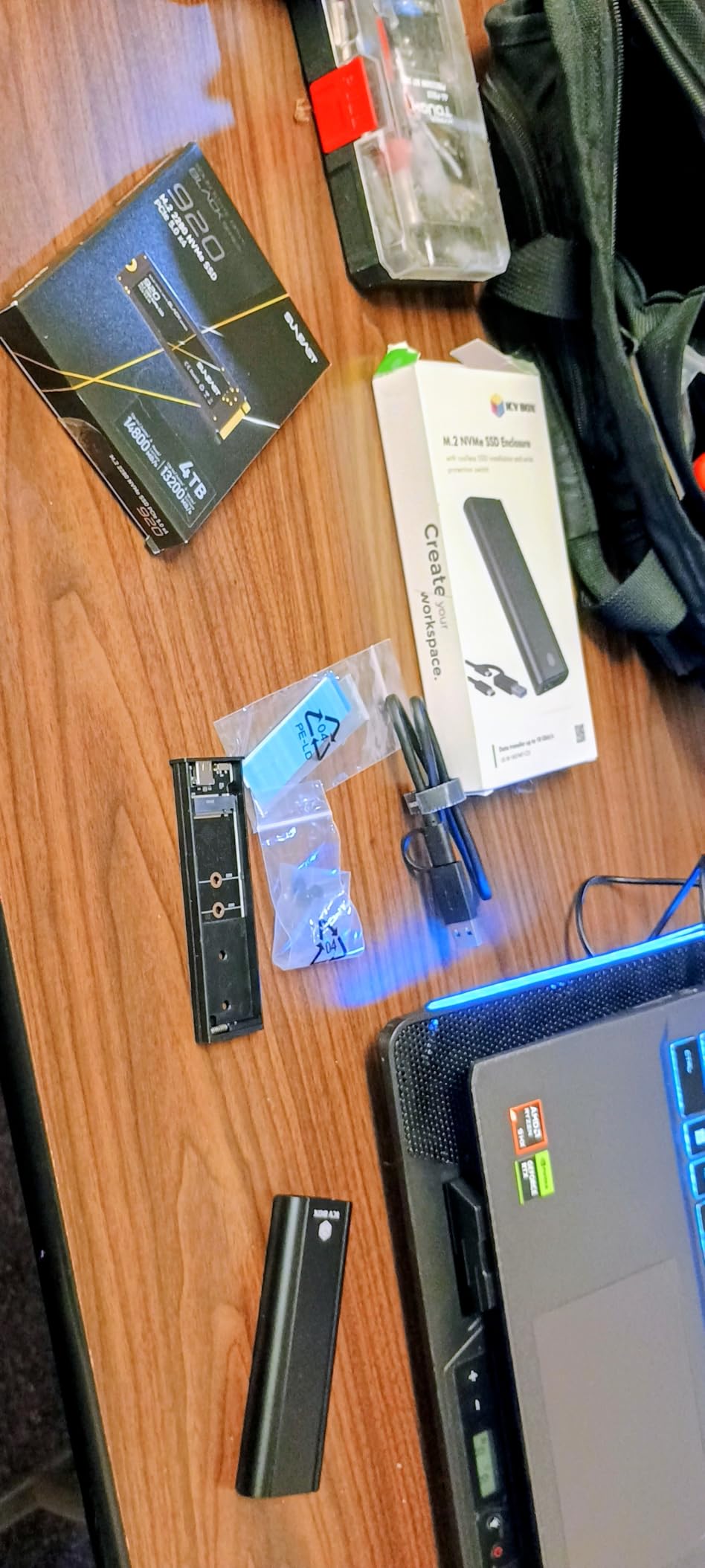 SUNEAST Black Series 2TB SSD Gen5, PCIe 5.0x4 NVMe M.2 2280 | Up to 14,800 MB/s Read customer photo 1
