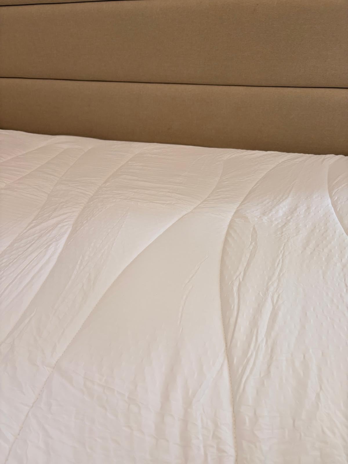 Elegear Cooling Mattress Pad Queen for Hot Sleepers with Arc-Chill® 3.0 | PCM Cooling Mattress Topper Stay Cool All Night, Breathable & Soft, Deep Pocket 18 inch, Washable Mattress Protector, Gray customer photo 1