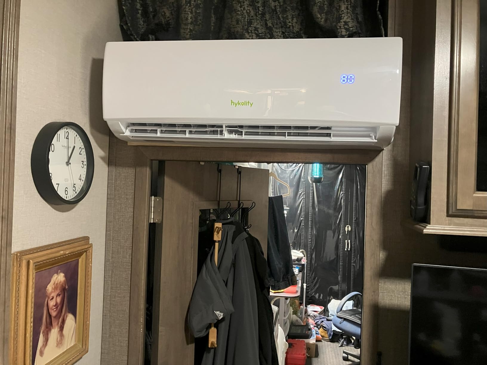 Hykolity 28000 BTU Tri Zone Wifi Enabled Mini Split Air Conditioner, 20 SEER2 208-230V 9000+9000+9000 BTU Ductless Wall Mounted Inverter Air Conditioner & Heater Pump with Installation Kits customer photo 2