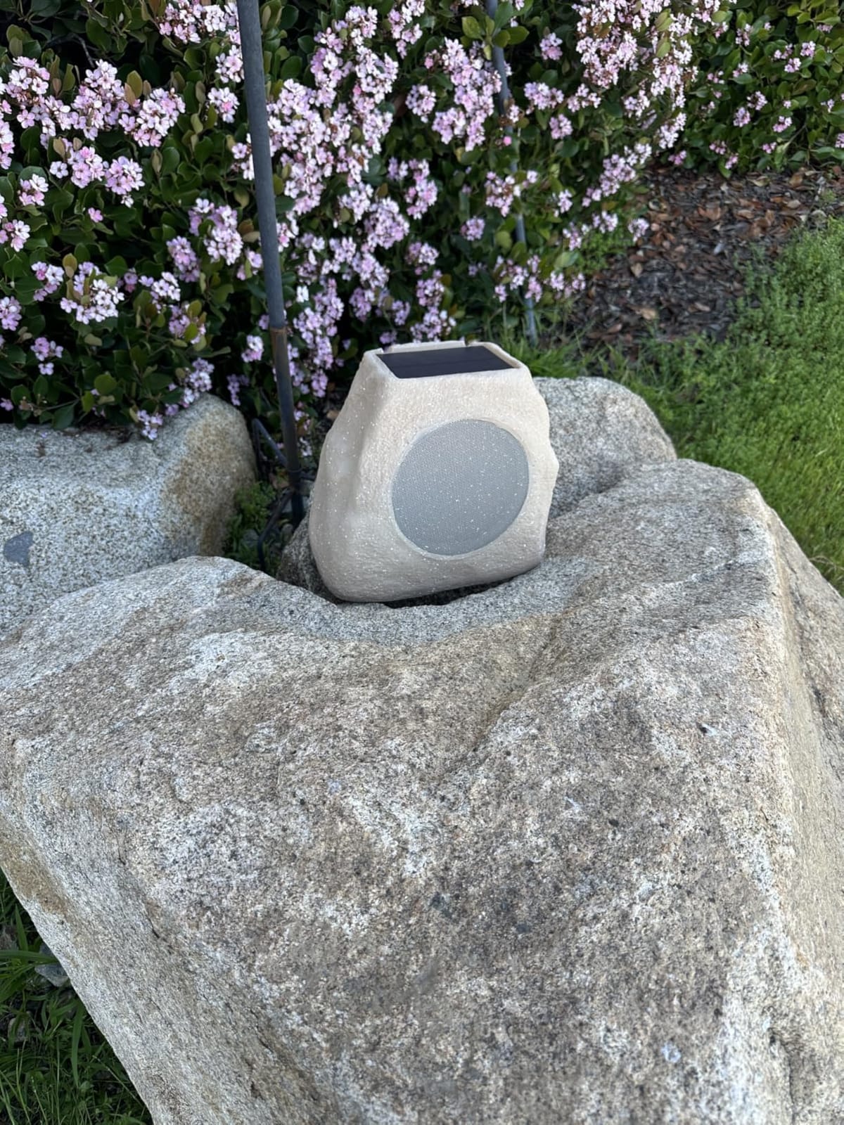 Upgraded Outdoor Rock Speaker 60W Deep Bass Multi-Sync up to 100Pcs, Remote Control, IPX7 Waterproof Solar-Powered with LED Lights Perfect for Pool, Garden, Patio, Ideal for Music Lovers - 2 Packs customer photo 2