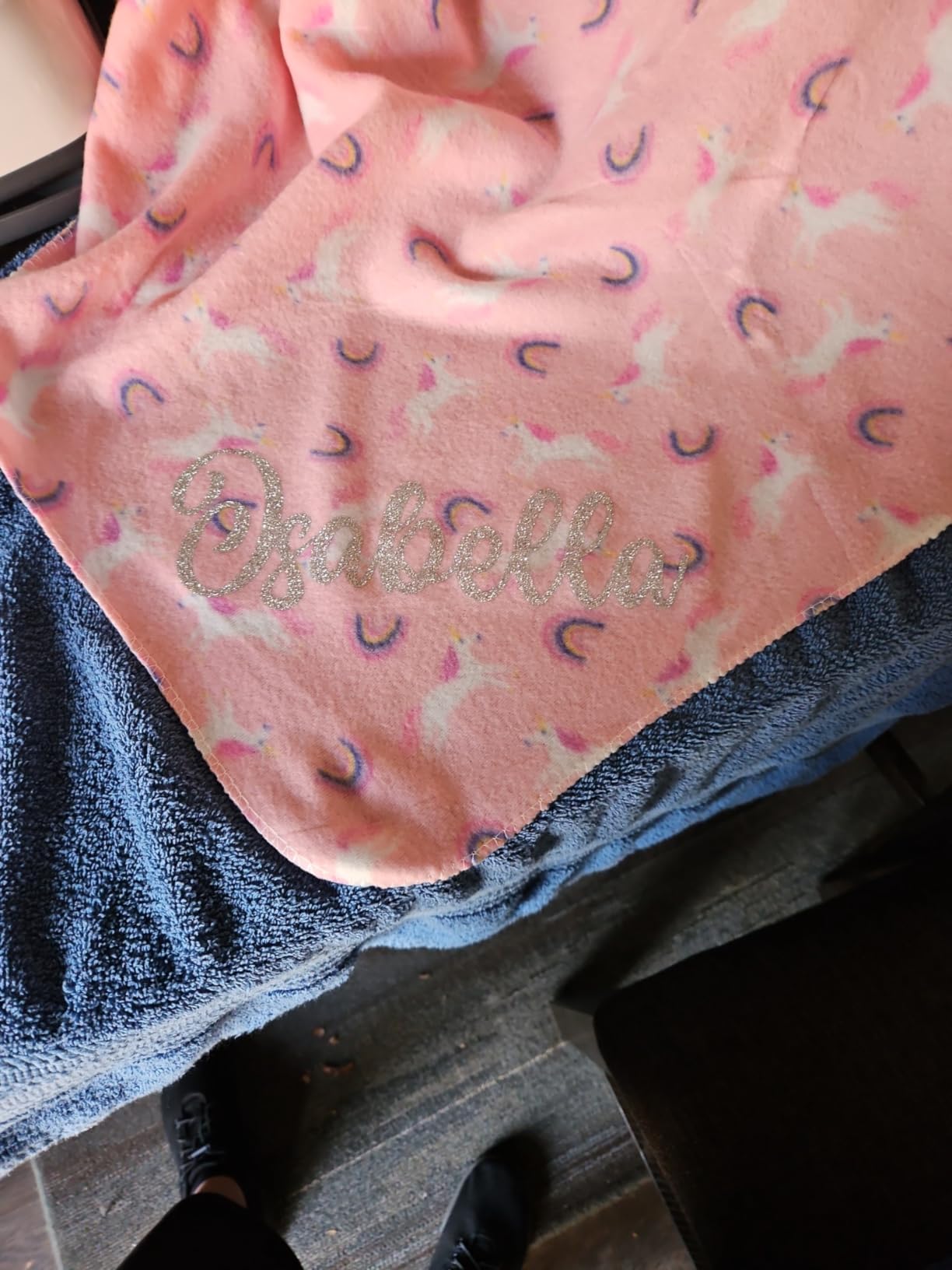 Cricut EasyPress 2 (SE) - 12 in x 10 in Heat Press - Heat Transfer Machine for T-Shirts, Sweatshirts, Blankets, Pillows, & More - Easy to Use - Blue customer photo 1
