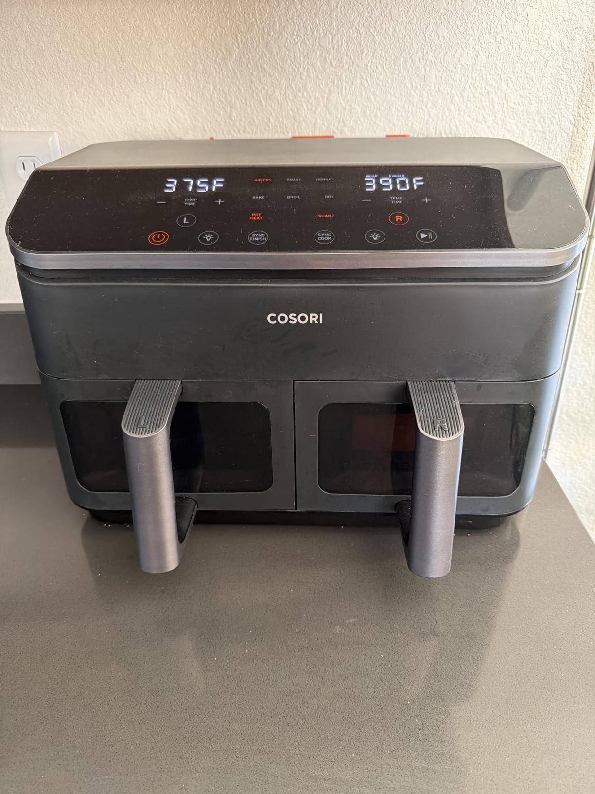 Cosori TWINFRY 9 QT Double Air Fryer, Removable Divider, PFAS-Free Ceramic, Dual 4.5Qt & Full 9Qt, Two Ways to Cook, 6-in-1, Independent Cooking, Match&Sync, Dishwasher-Safe, Countertop Friendly customer photo 2