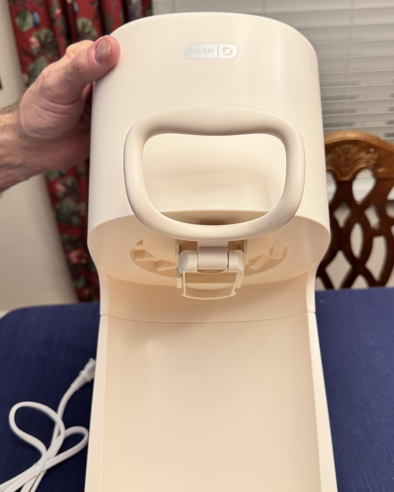 Dash Soft Serve Ice Cream Maker, 1-Pint Freezer Bowl, Cream | Countertop Machine for Gelato, Frozen Yogurt, Sorbet & Froyo; Churns Homemade Dairy-Free Treats & Fruit Whips customer photo 1