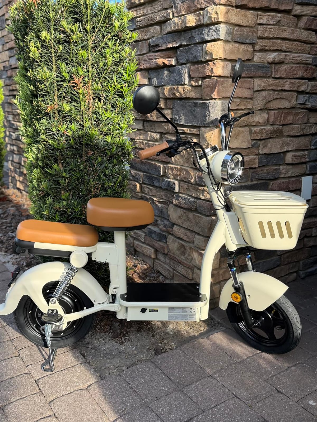 Electric Scooter with Seat, 1200W Powerful Motor, 62 Miles Long Range, 28MPH Top Speed, 14