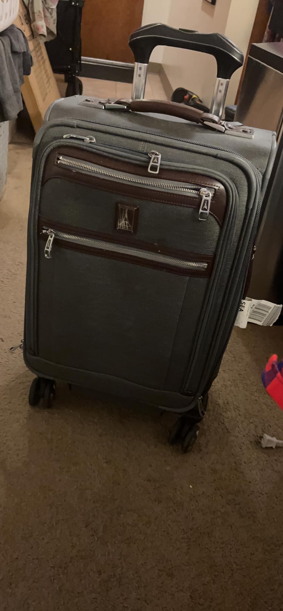 Travelpro Platinum Elite Softside Spinner Set, Dark Blue, 2-Piece (21/25) customer photo 2