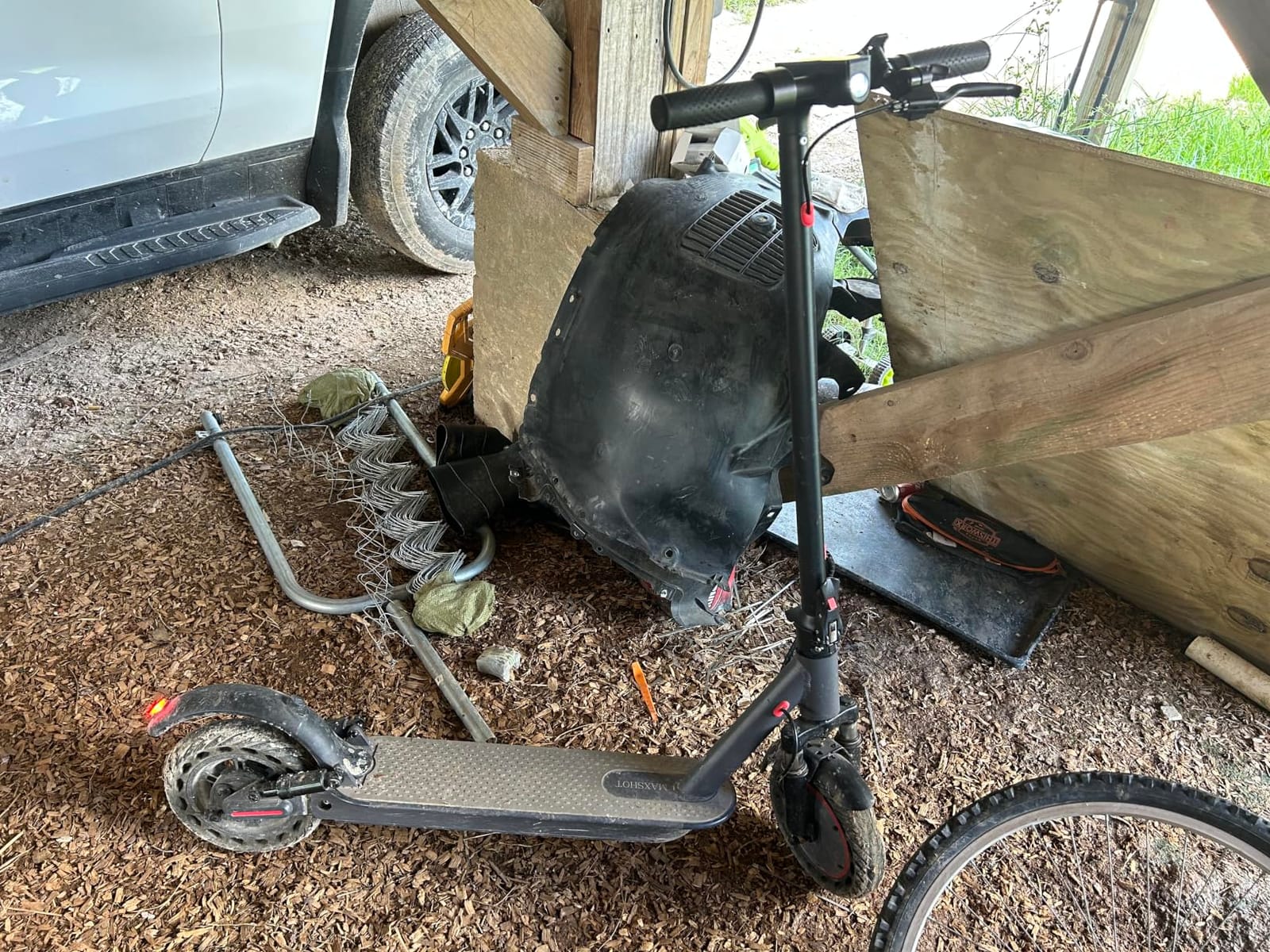 VOLPAM Electric Scooter with Dual Suspensions customer photo 1
