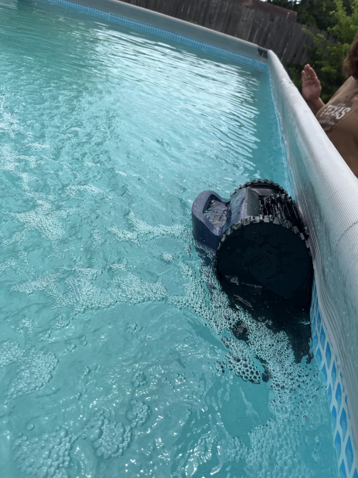 Cordless Robotic Pool Vacuum with Sonar Navigation & Track Drive, Dual 180W Brushless Motors, Wall & Waterline Climbing, 150-Min Runtime, for Inground & Above-Ground Pools up to 2,150 Sq. Ft. customer photo 2
