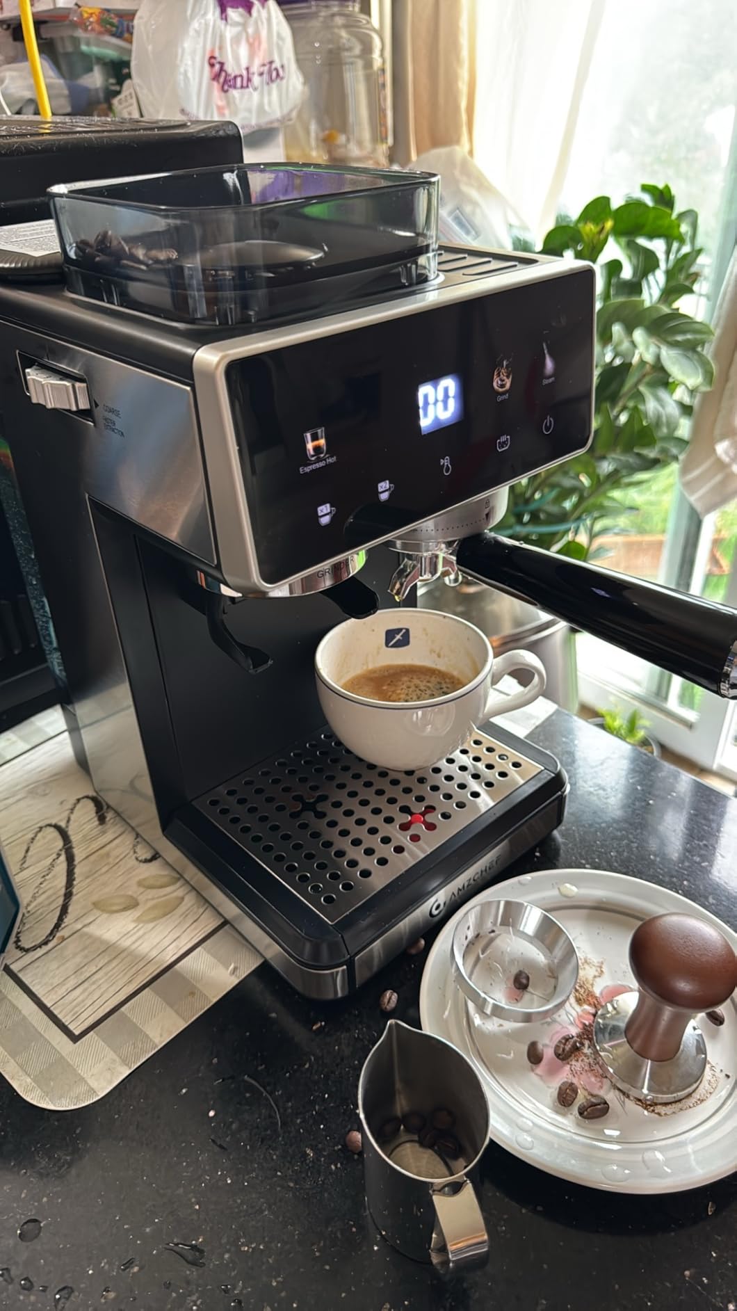 AMZCHEF Espresso Machine with Grinder, Latte & Cappuccino for Home Use customer photo 1