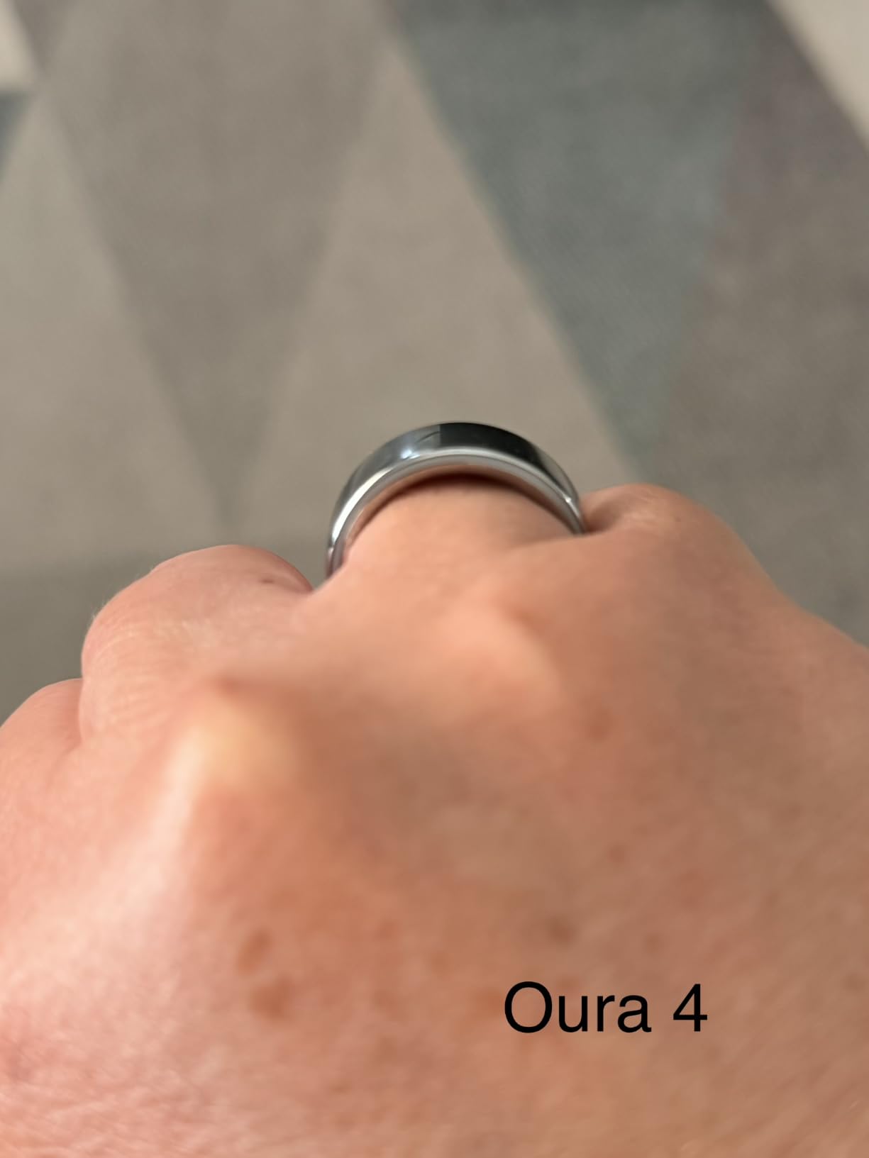 Oura Ring 5 - Silver - Size 9 - World's Smallest Smart Ring - Sleep, Activity, Women's Health, AI Advisor, 1 Week of Battery Life, Size Before You Buy, Android & iOS Compatible customer photo 2