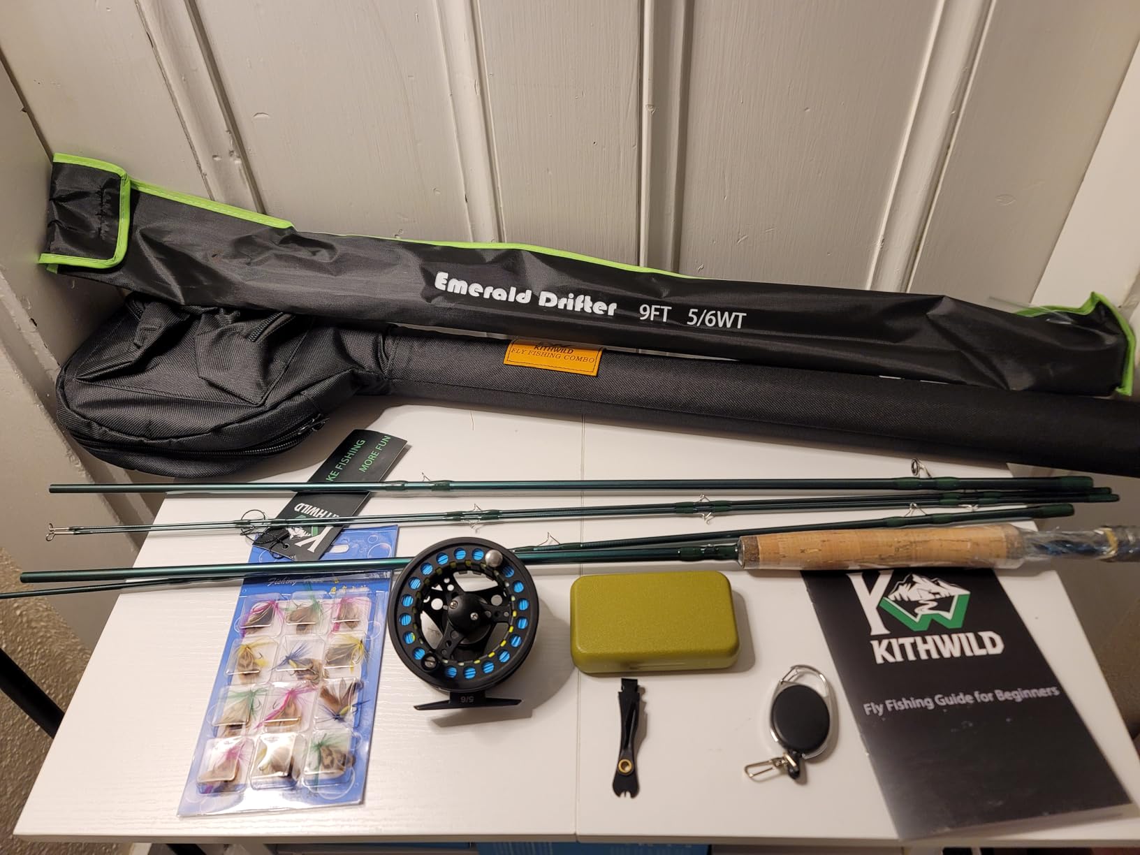 Fly Fishing Rod Combo, 4 Piece 5/6 Portable Fly Rod with Extra Tip, Pre-Loaded Fly Reel with Line Combo,Fly Box, Flies, Fly Fishing Complete Starter Package customer photo 1