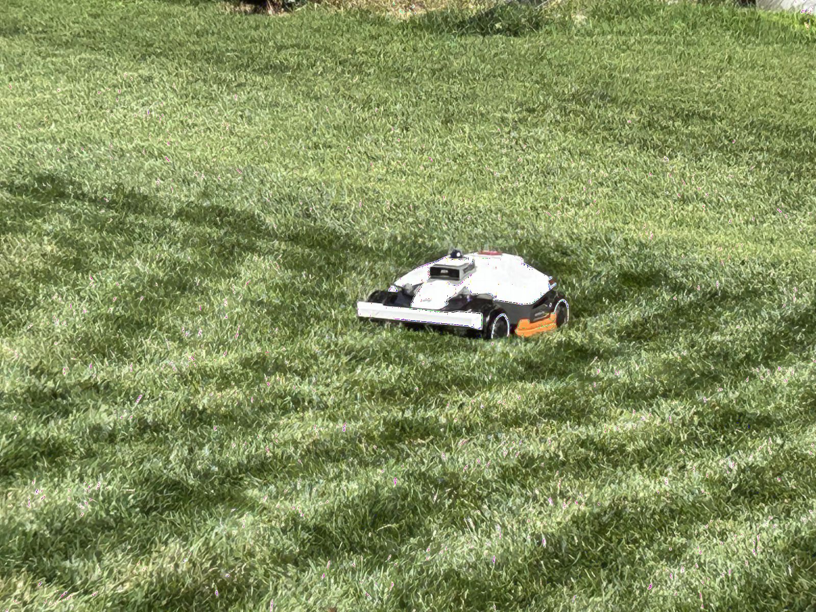 Mammotion LUBA 3 AWD 1500H Robot Lawn Mower with Garage | 360° LiDAR+AI Vision, Wire Free for 0.37 Acre, AWD for 80% Slopes, 15 Multi-Zone Management, Cutting Height 2.2