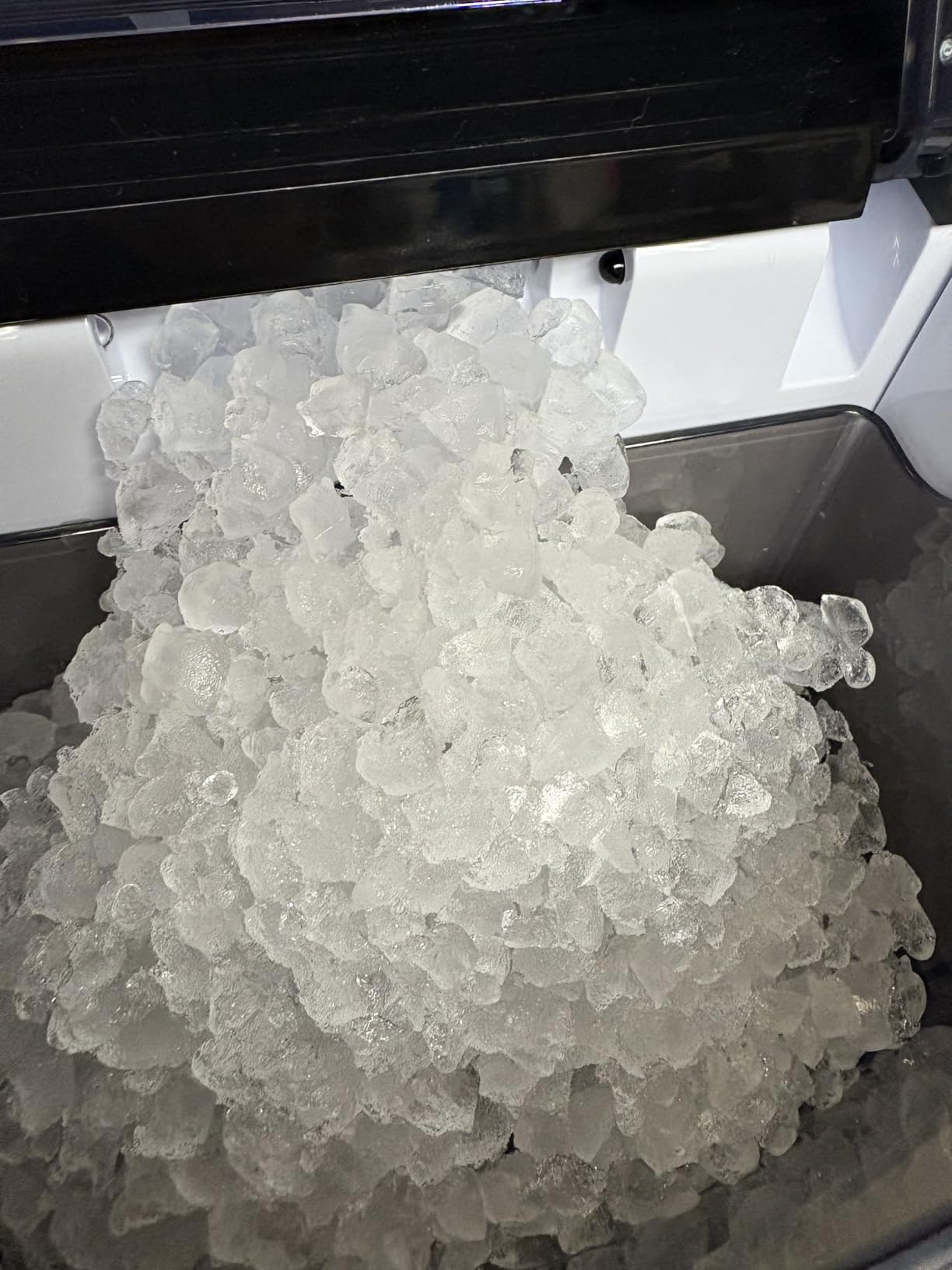 Euhomy Countertop Nugget Ice Maker, 35lbs Daily Sonic Crushed Ice Machine | Ice Ready in 5 Mins, Dual-Pump Self-Cleaning, Detachable Lid, Pebble Ice Maker with Basket, Scoop, 4 Packs Cleaner, Grey customer photo 2