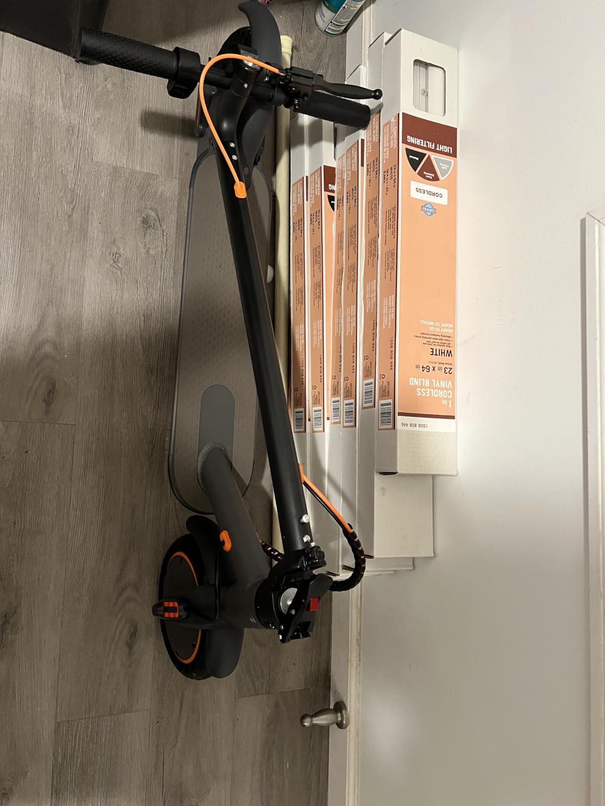 WERHY Electric Scooter, 500W/800W/1000W Powerful Motor & 19/22 MPH Top Speed, 16/25 Miles Range, Folding E Scooter with Dual Braking for Teens and Adults customer photo 1