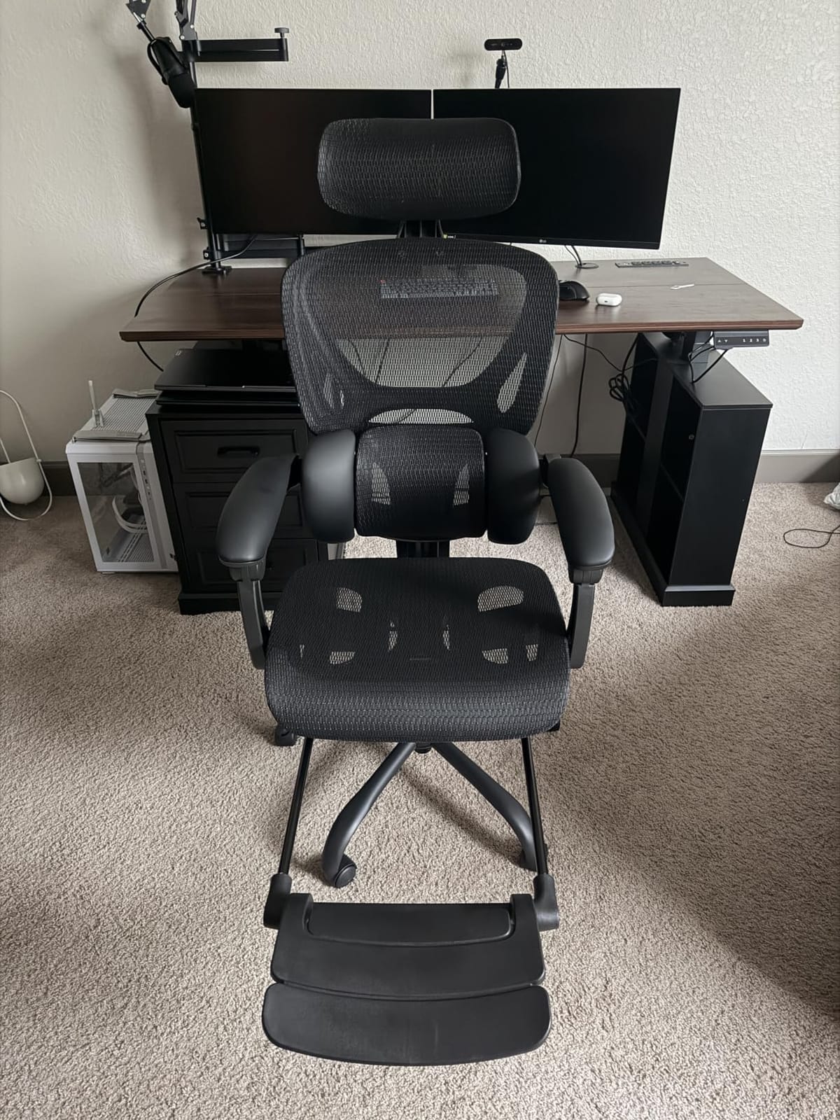 MALOL Ergonomic Mesh Office Chair with Footrest, Executive High Back Computer Desk Chair with 3D Adjustable Headrest & 5-Level Lumbar Support, Reclining Tilt Lock, 3D Arms, 300LBS Capacity, Black customer photo 1