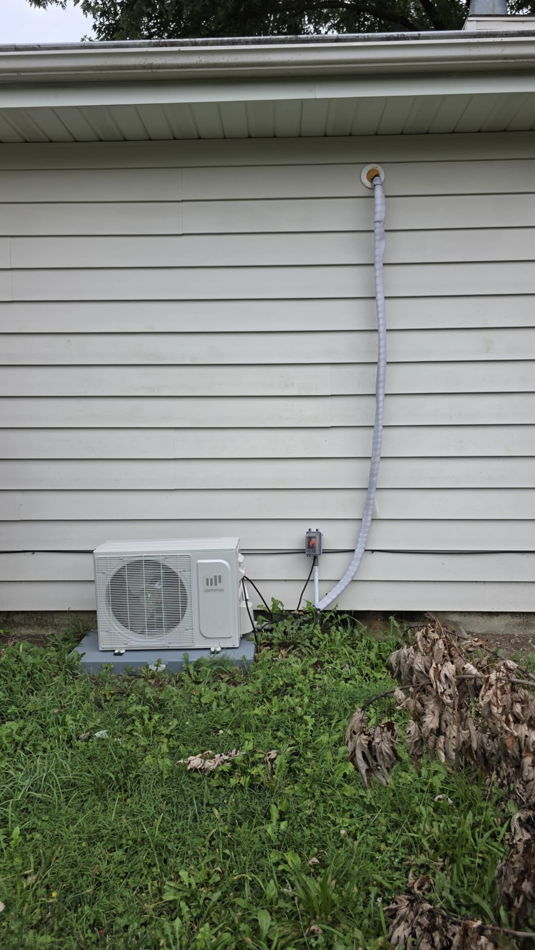 Upstreman 2 Zone Mini Split with Heat Pump, 9K+12K BTU, 23 SEER2, 230V | Independent Zone Temp Control, Inverter, Ductless, Pre-Charged Condenser, Installation Kit, App & Remote Control customer photo 1