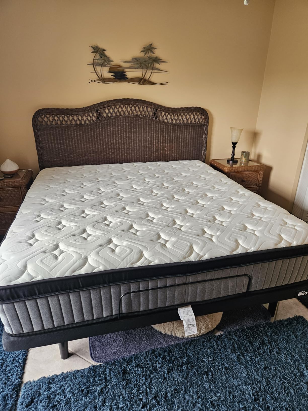 BedStory Medium Firm Queen Mattress 14 Inch, Deep Sleep Hybrid Mattresses 7-Zone Pain Relief - Medium Firm Bed in a Box - Fiberglass Free, CertiPUR-US Certified customer photo 2