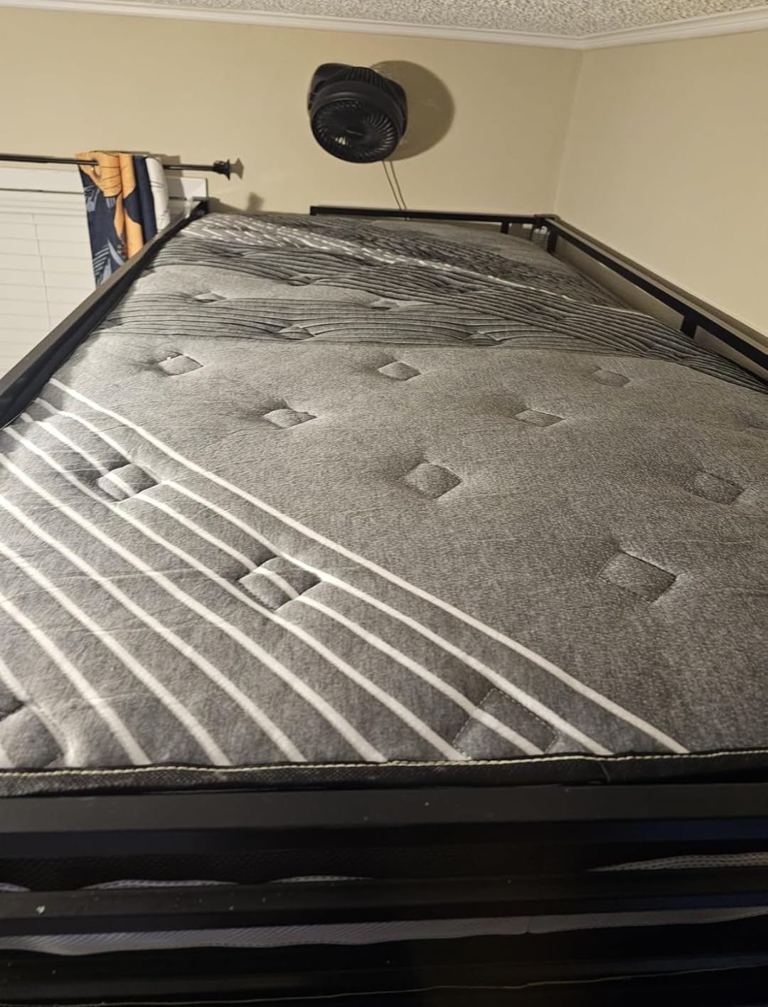 Firm Queen Mattress 14 inch, Cooling Hybrid Queen Mattress in a Box | Luxury Hotel-Collection Designed for Deep Sleep, Enhanced Back & Hip Support, Fiberglass-Free & CertiPUR-US, 365-Night Trial customer photo 2