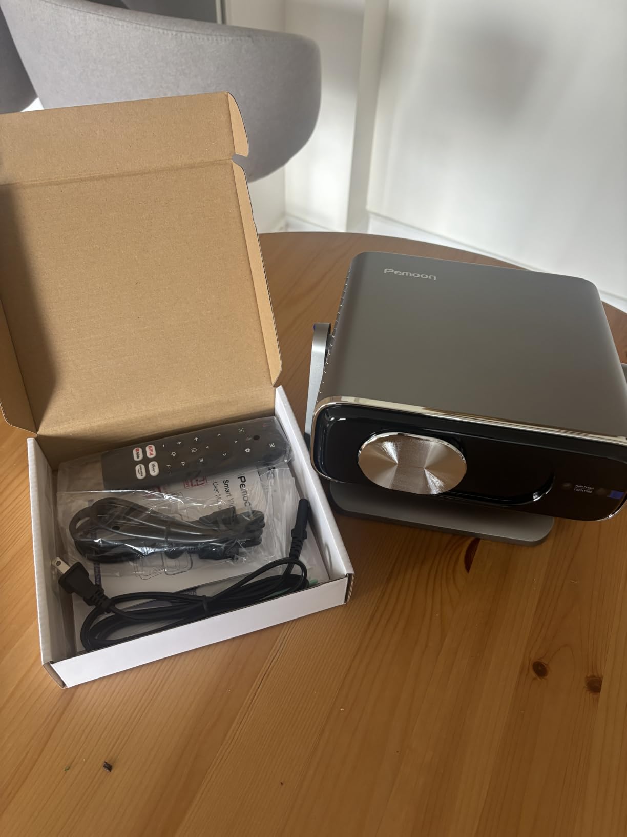 Smart 4K Projector with Google TV Stick, 3000 ANSI, Auto Lens Cap, WiFi and Bluetooth, Built-in Apps customer photo 2