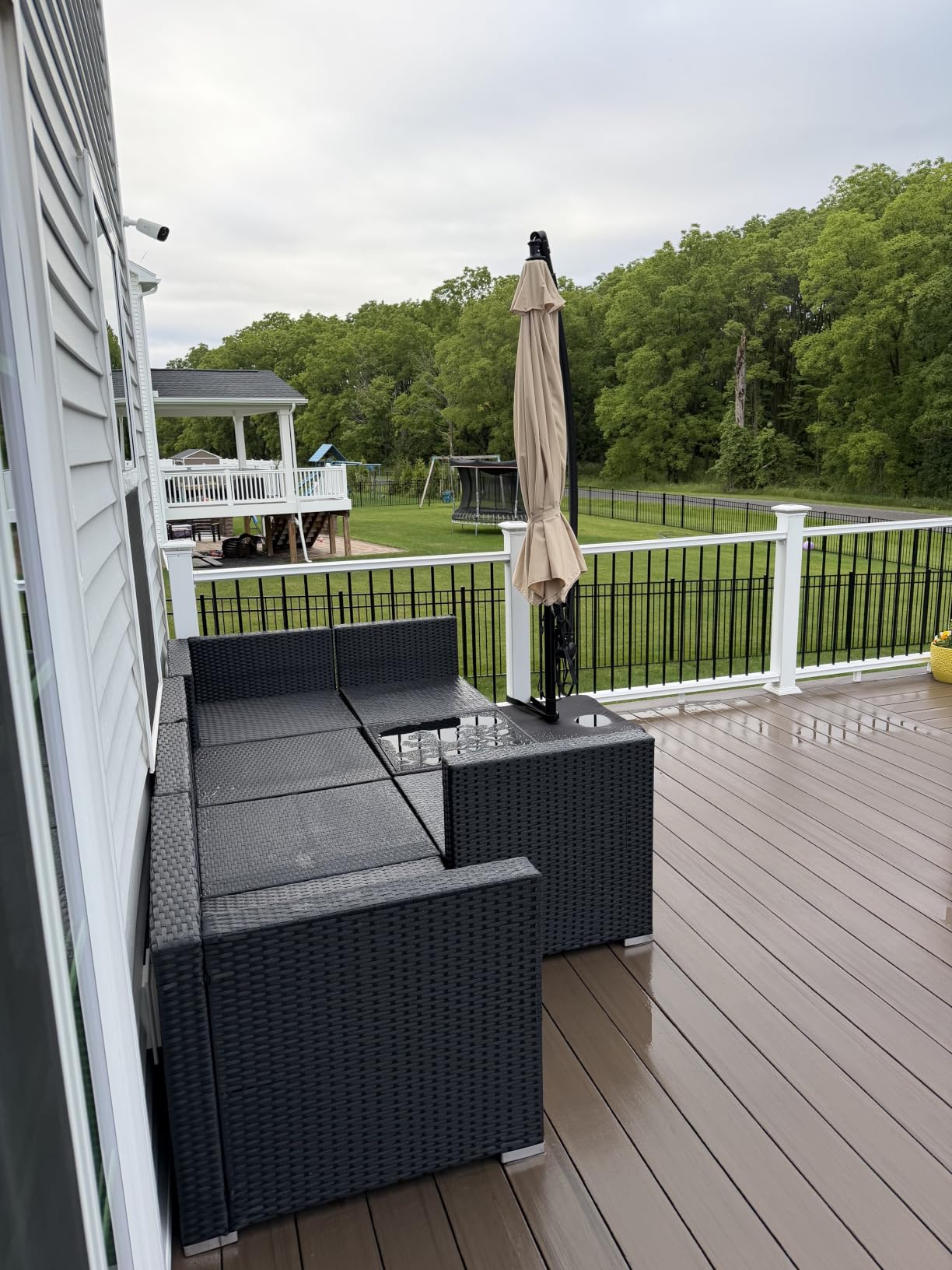 10FT Cantilever Offset Patio Umbrella with Base Included, Wheat | Outdoor Patio Umbrella with 360° Rotation & Infinite Tilt, Yarn-Dyed Fade-Resistant Canopy, Heavy Duty 8-Rib Steel Frame customer photo 2