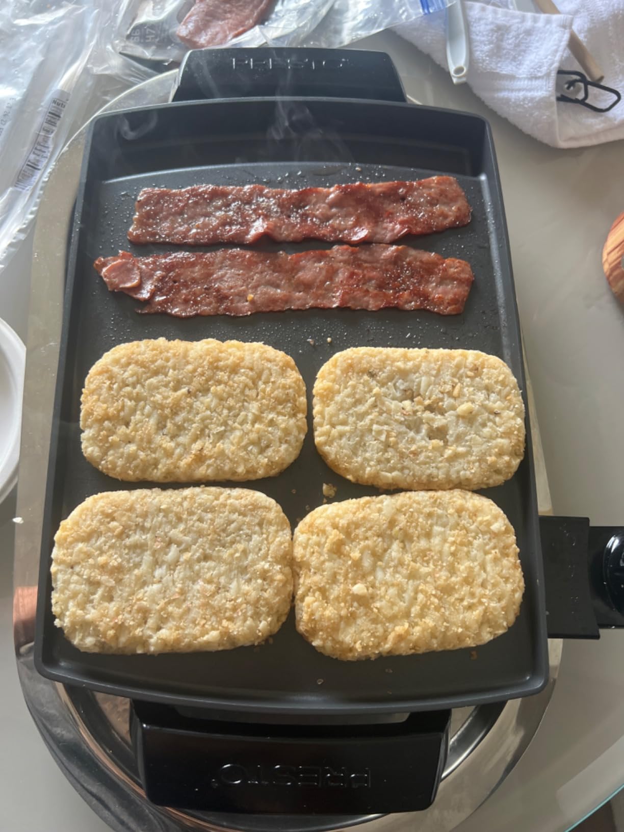 Presto 07211 Liddle Griddle customer photo 2