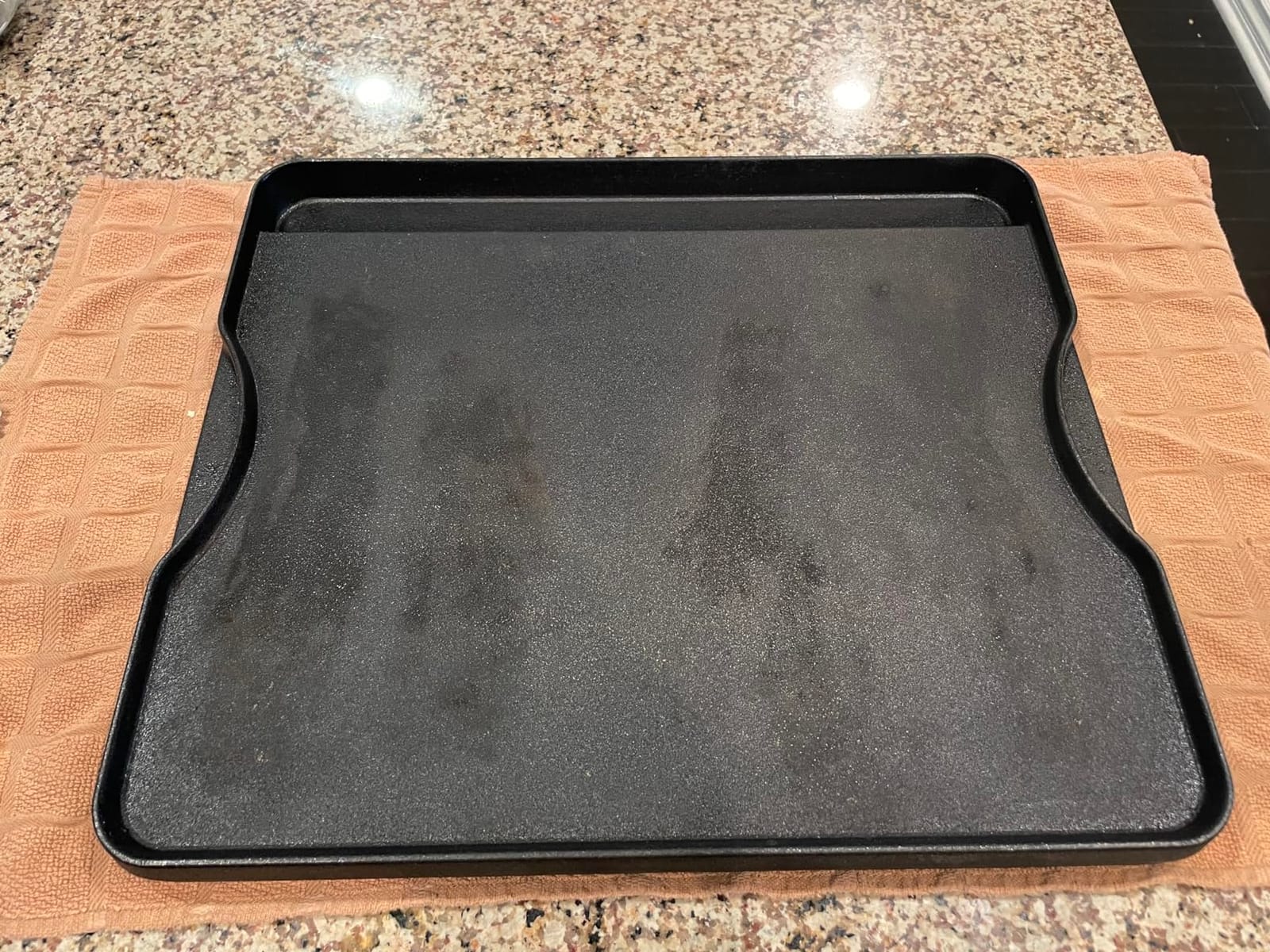Camp Chef Cast Iron Griddle - 14 x 16, Non-Stick Grill/Griddle Sides | Model CGG16B, Cast Iron, Non-Stick Grill/Griddle Sides, 224 Sq In Cooking Area, Molded Handles, Pre-Seasoned Finish customer photo 1