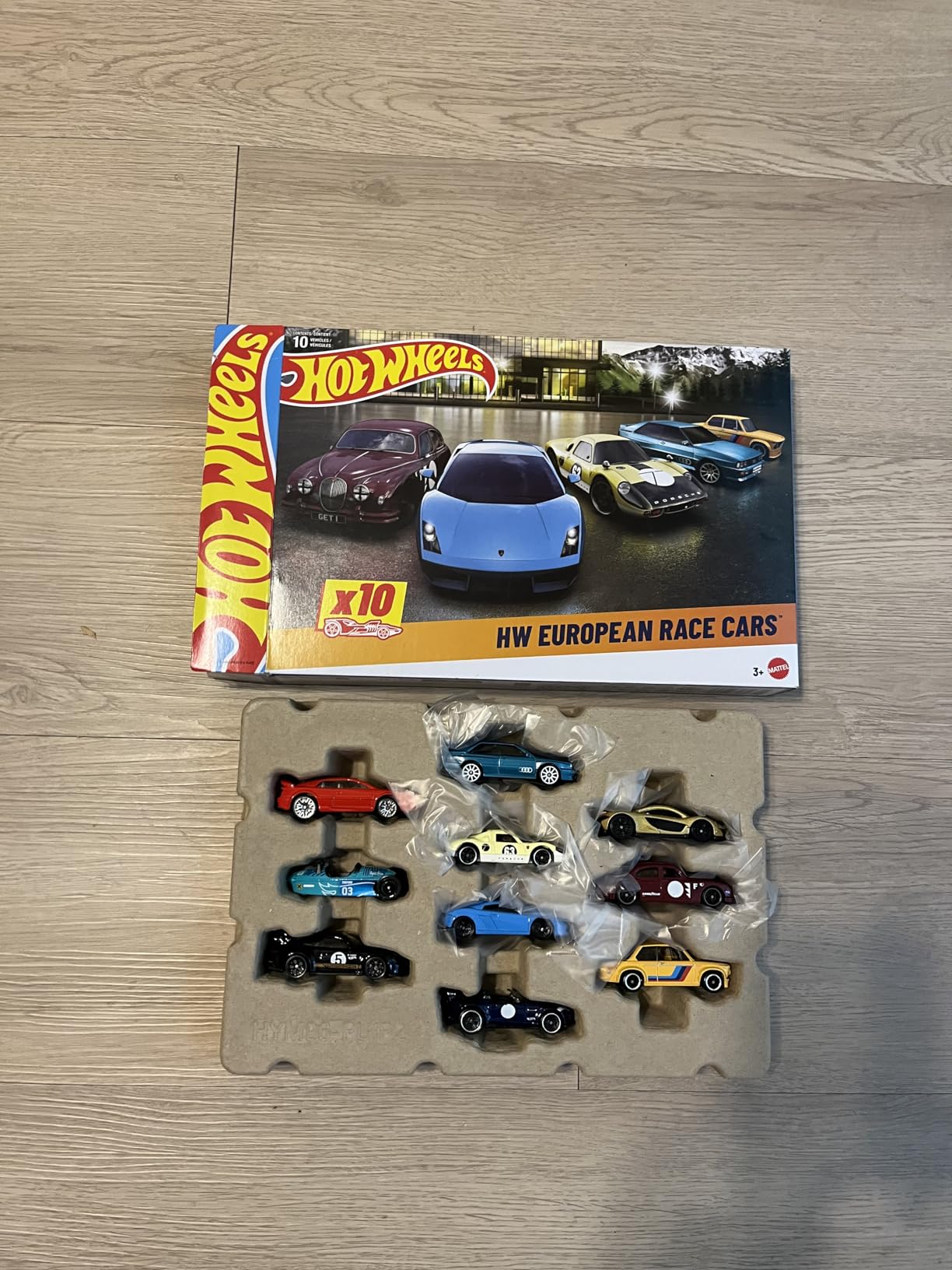 Hot Wheels 10-Pack (Styles May Vary) customer photo 2