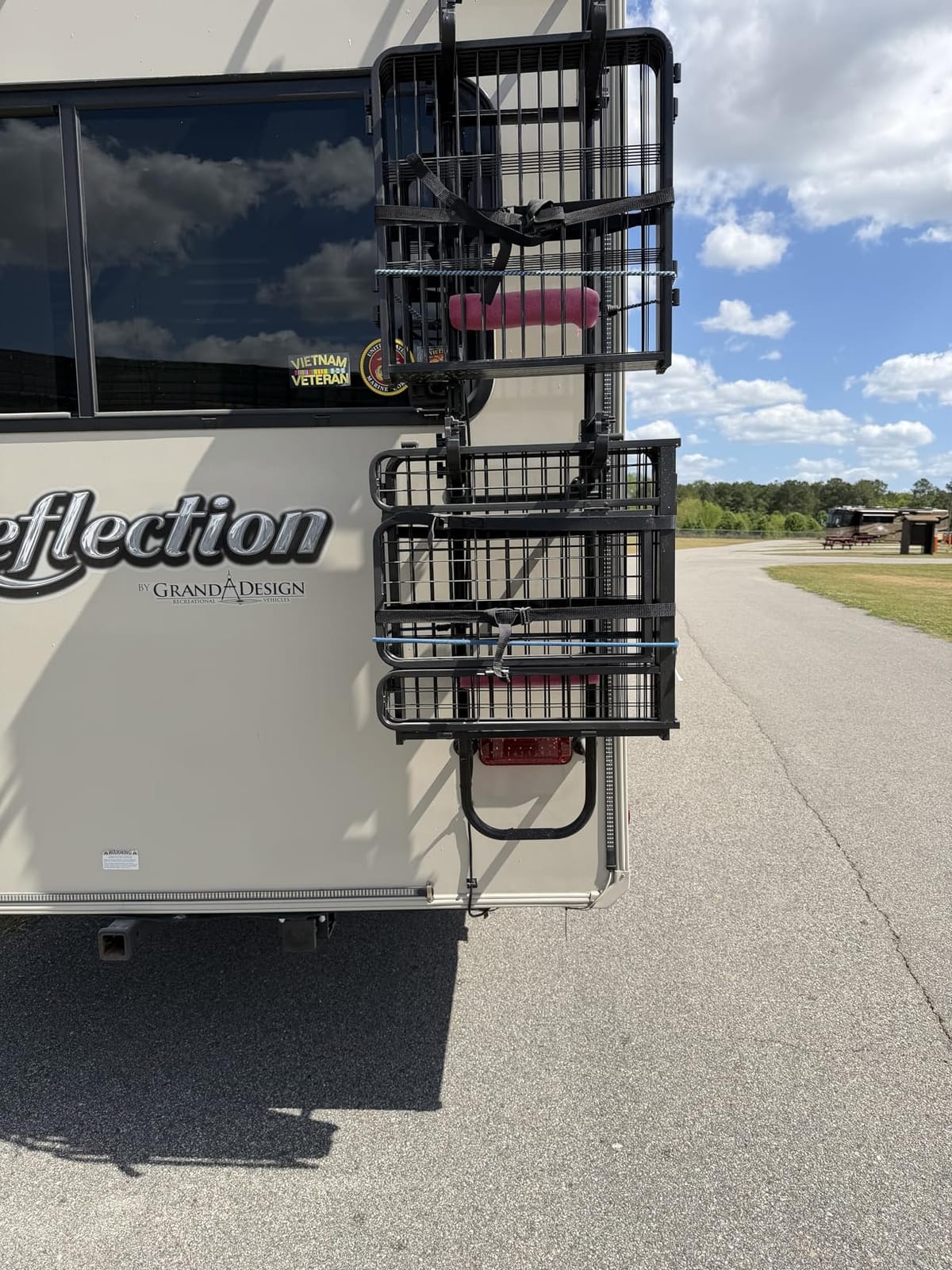 Camco Clamp-N-Carry Lockable RV Ladder Chair and Bike Rack, 51430 customer photo 1