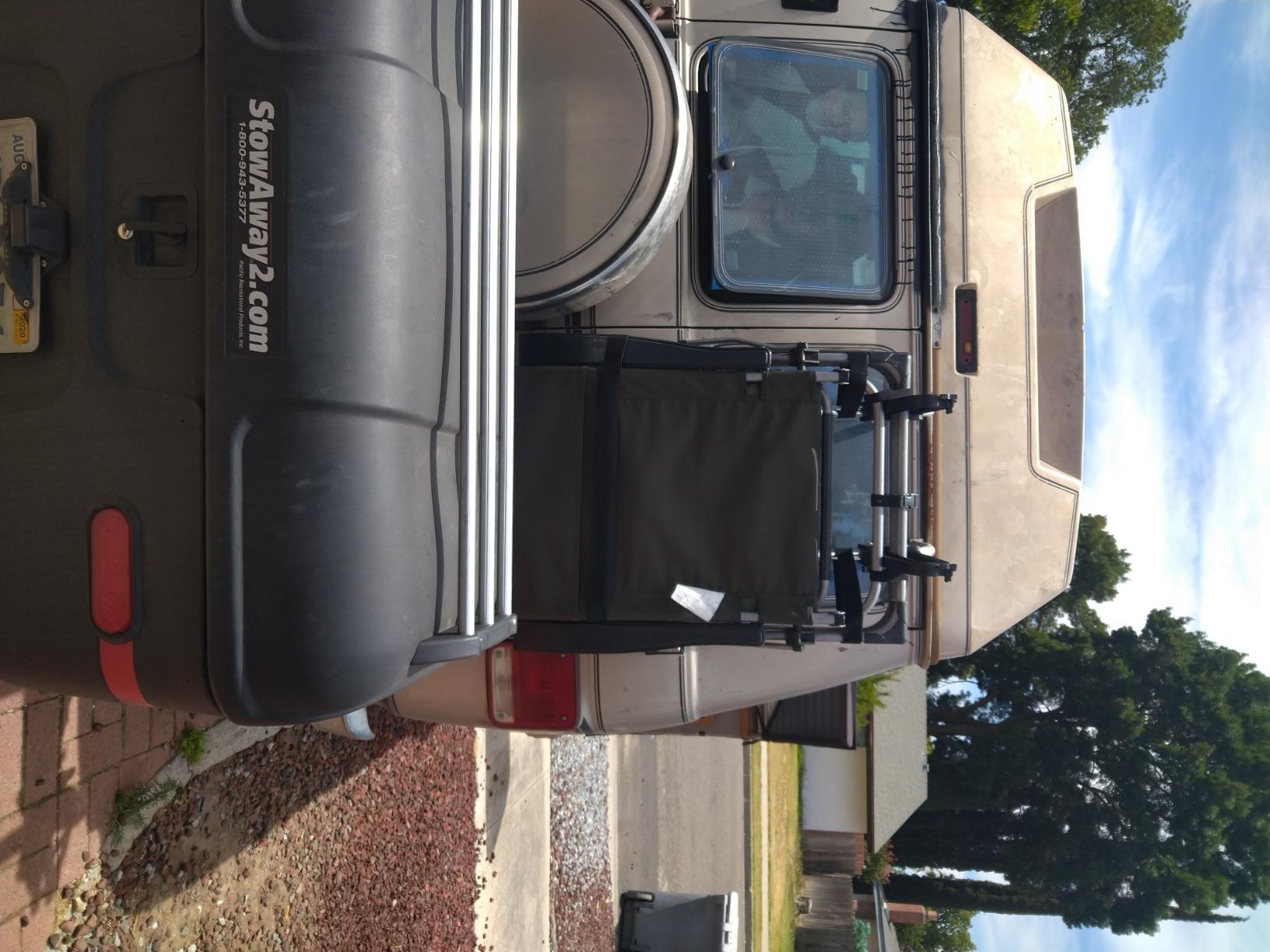 Camco Clamp-N-Carry Lockable RV Ladder Chair and Bike Rack, 51430 customer photo 2