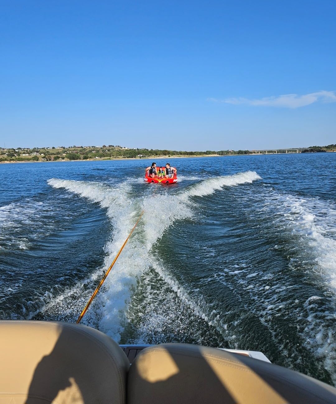 Airhead Mable Towable Tube for Boating, 1-4 Rider Inflatable Boat Tube for Water Tubing, Heavy Duty Full Nylon Cover, EVA Foam Pads, Dual Tow Point, Patented Speed Safety Valve customer photo 1